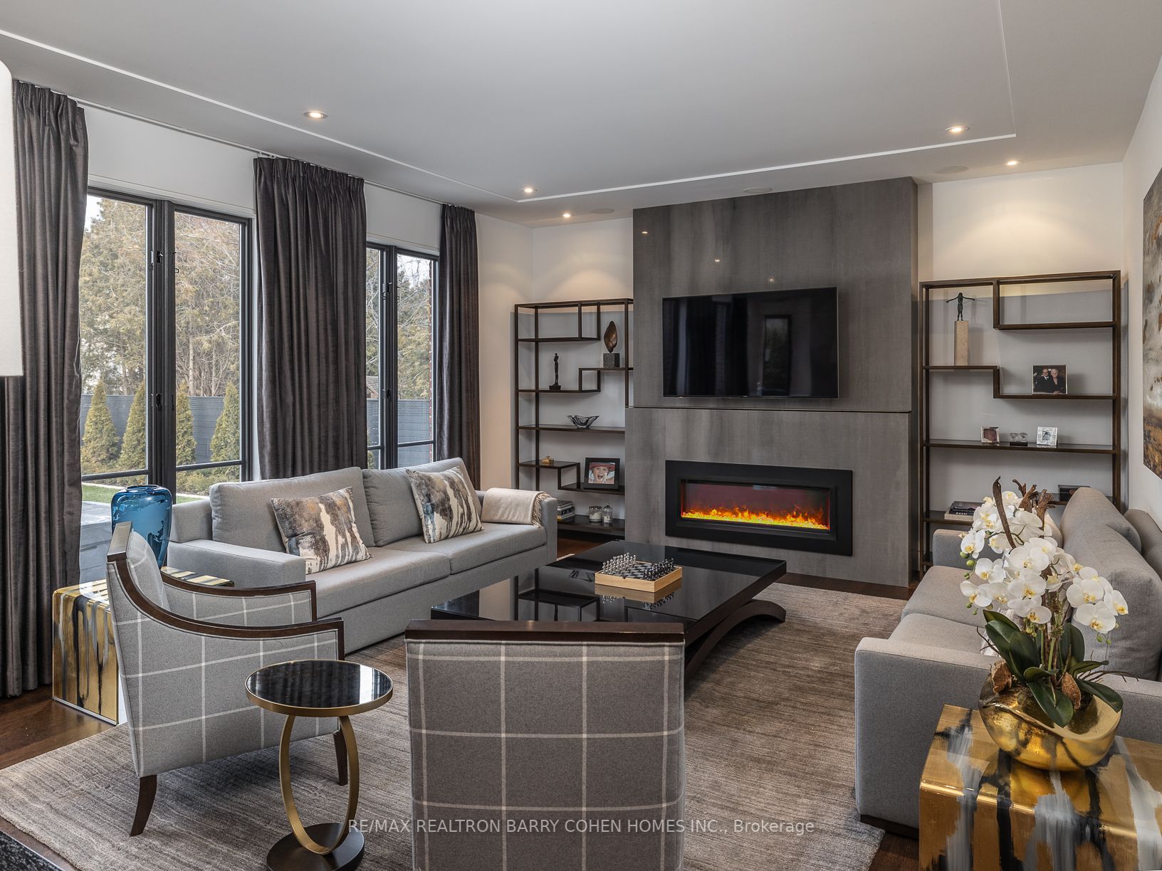 148 Highland Crescent