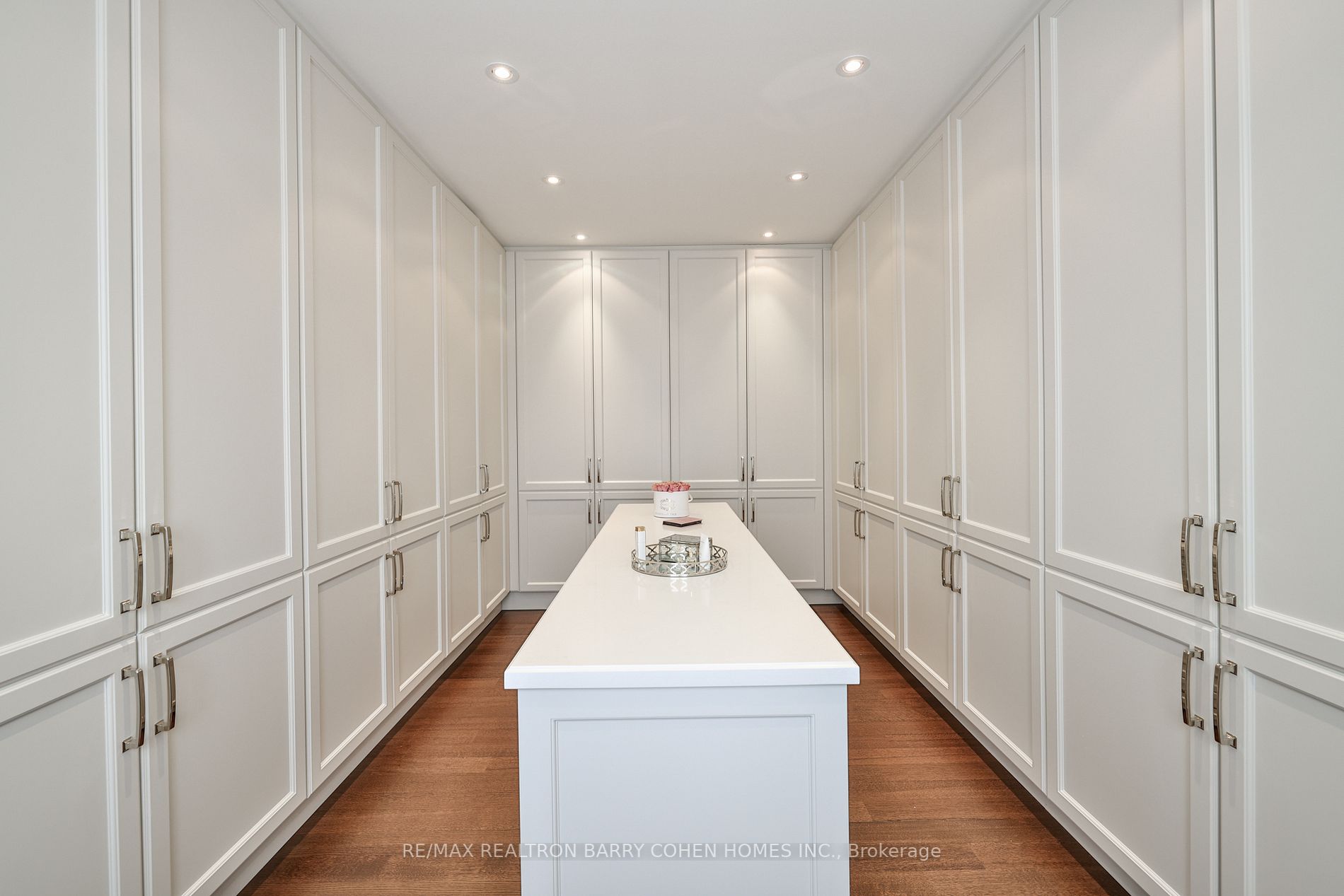 148 Highland Crescent