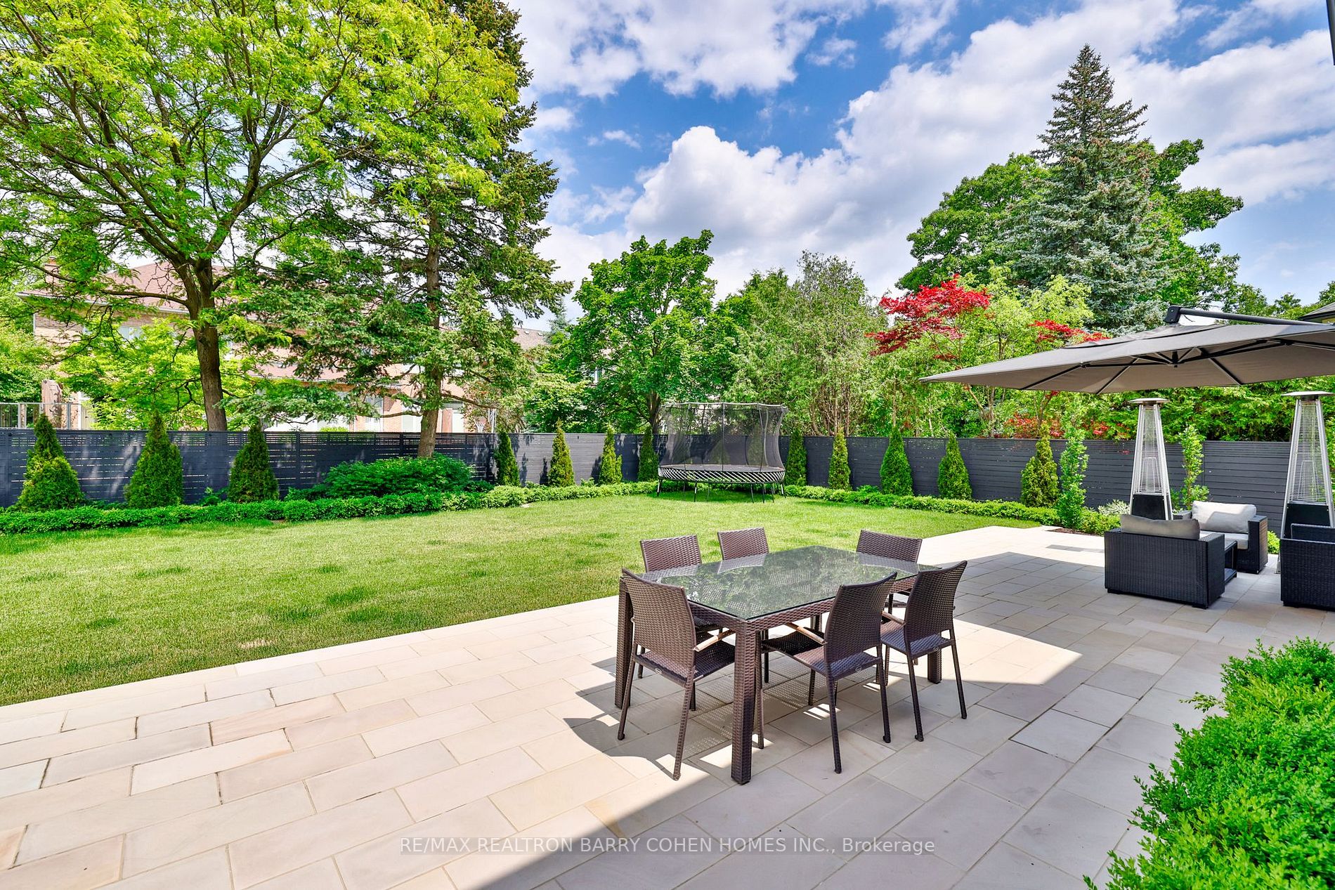148 Highland Crescent