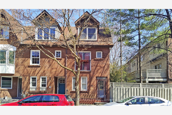 5 Aitken Pl, Toronto