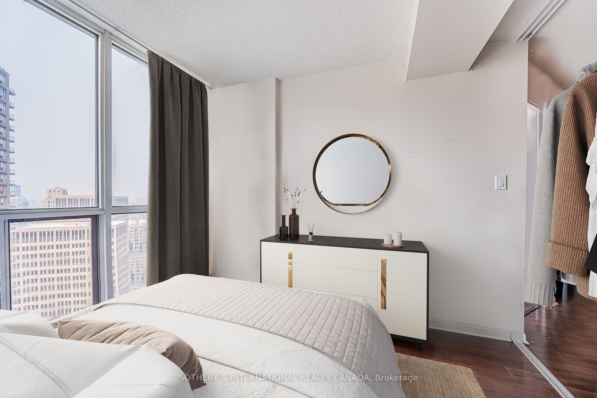 24 Wellesley St W, #2214