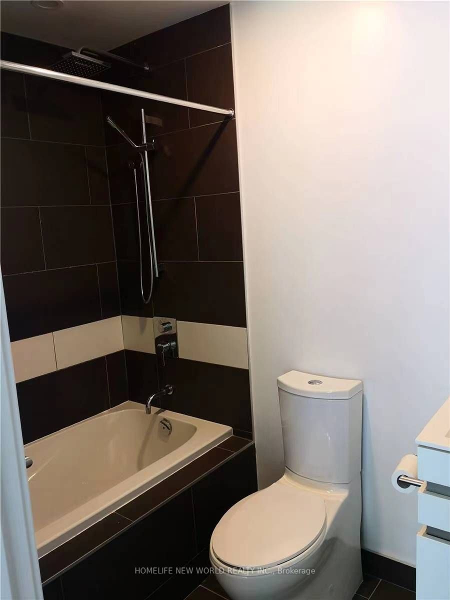 197 Yonge St, #1406