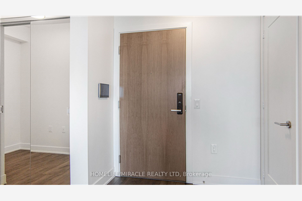 575 Bloor St E, Toronto