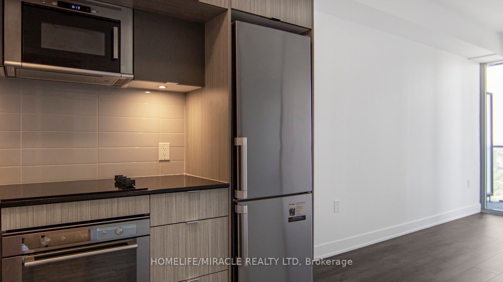 575 Bloor St E, #2905