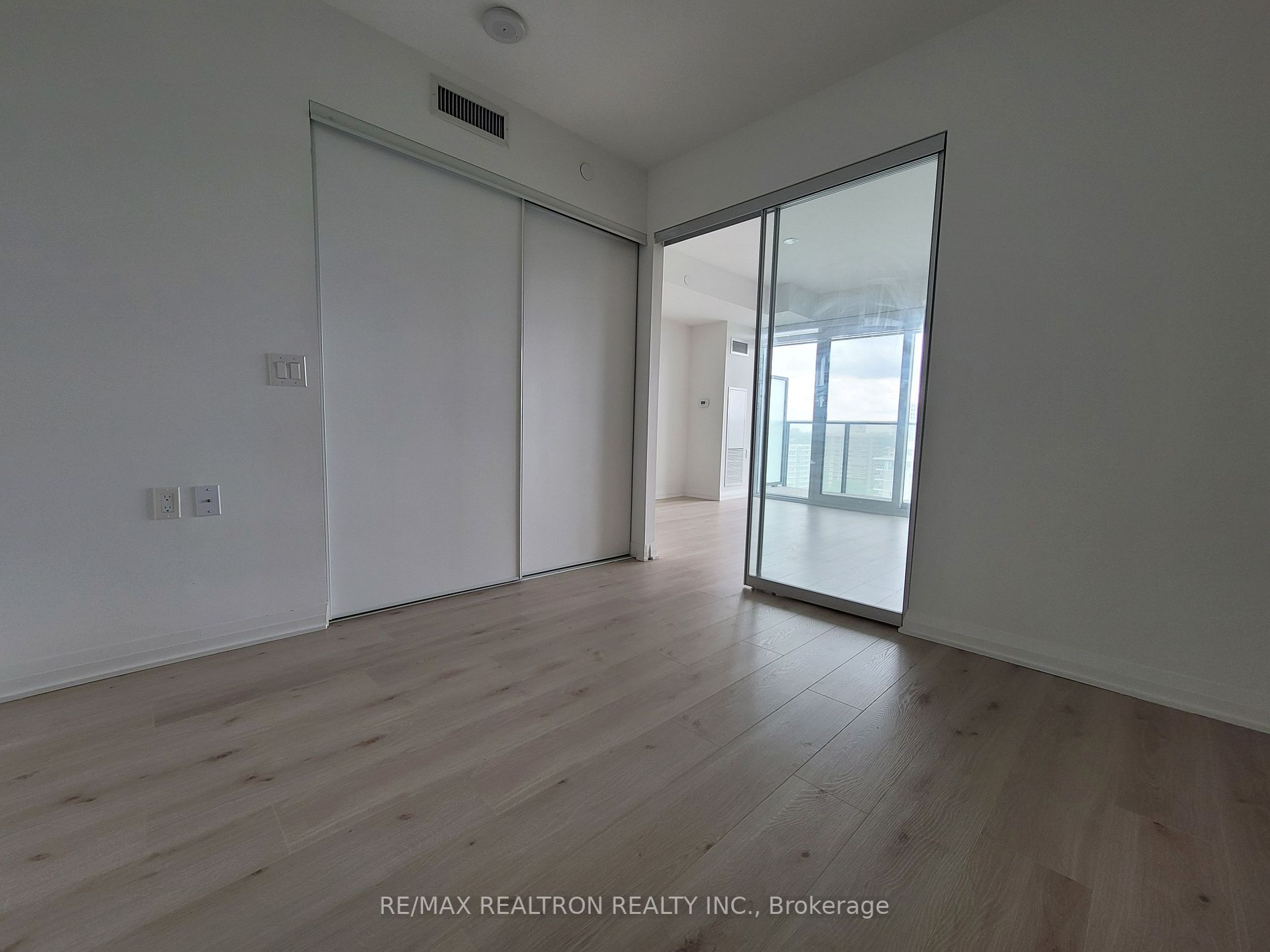 99 Foxbar Rd, #1806
