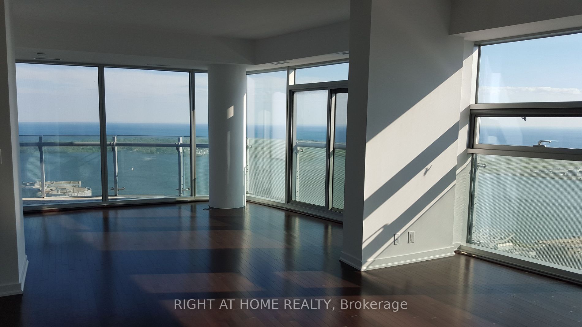12 York St, #4404