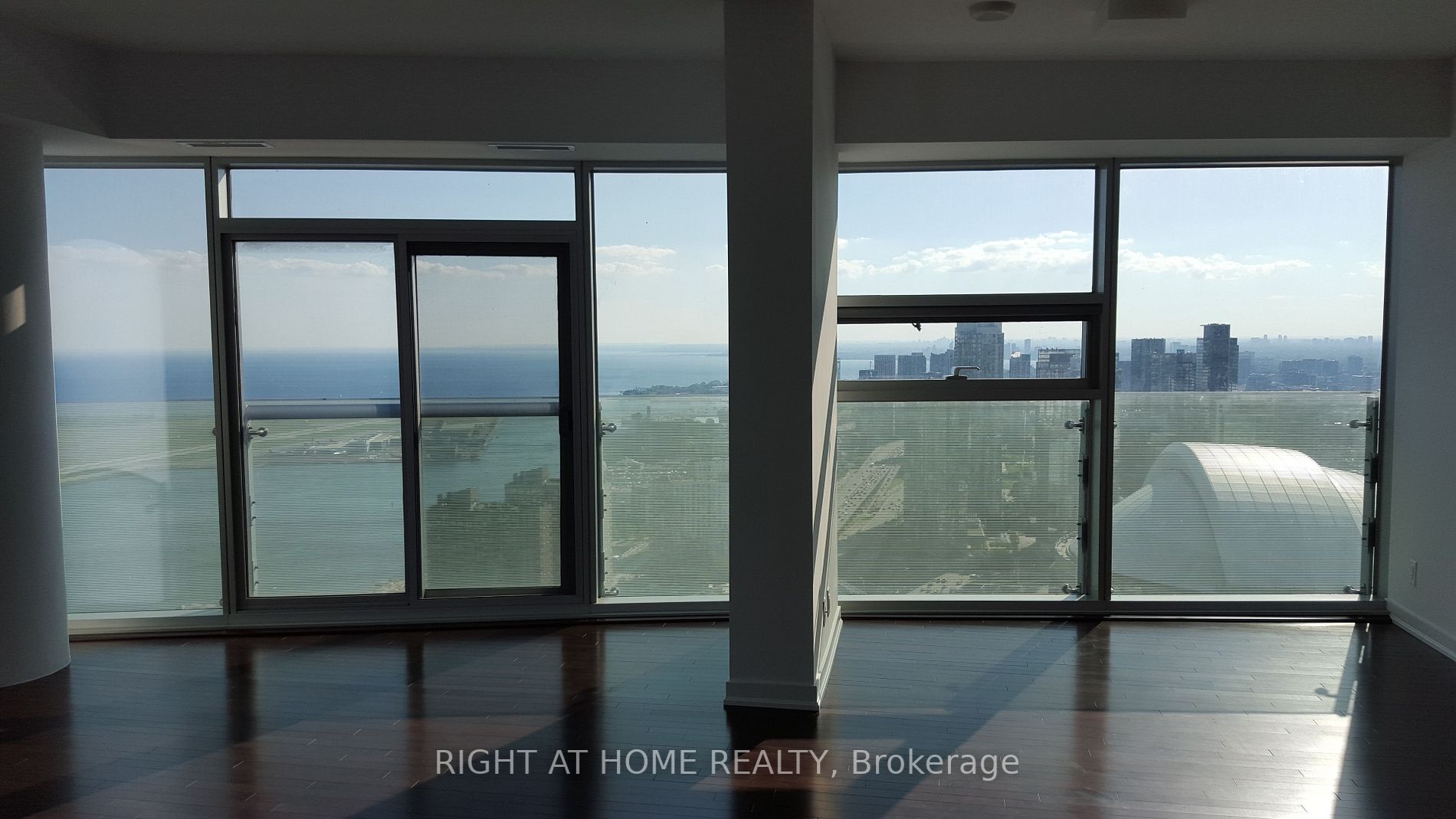 12 York St, #4404