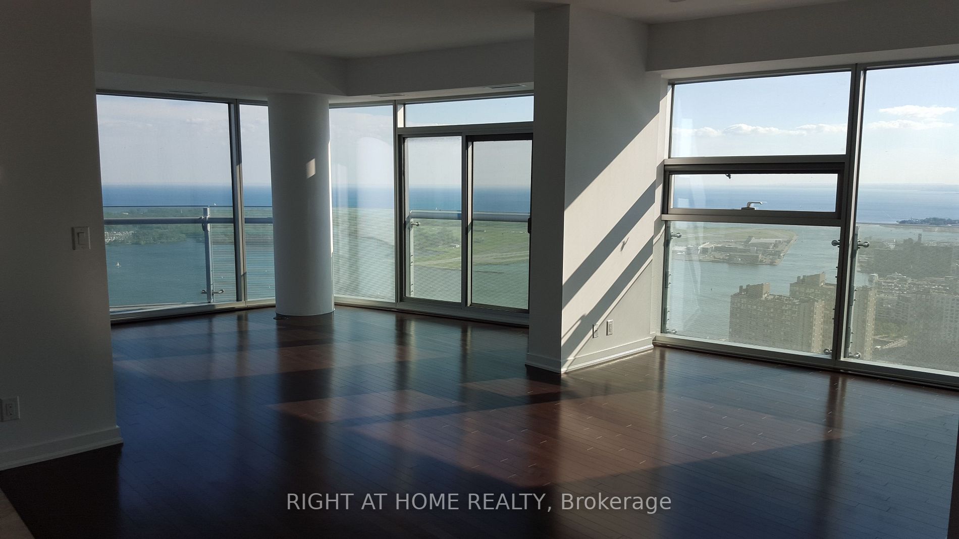 12 York St, #4404