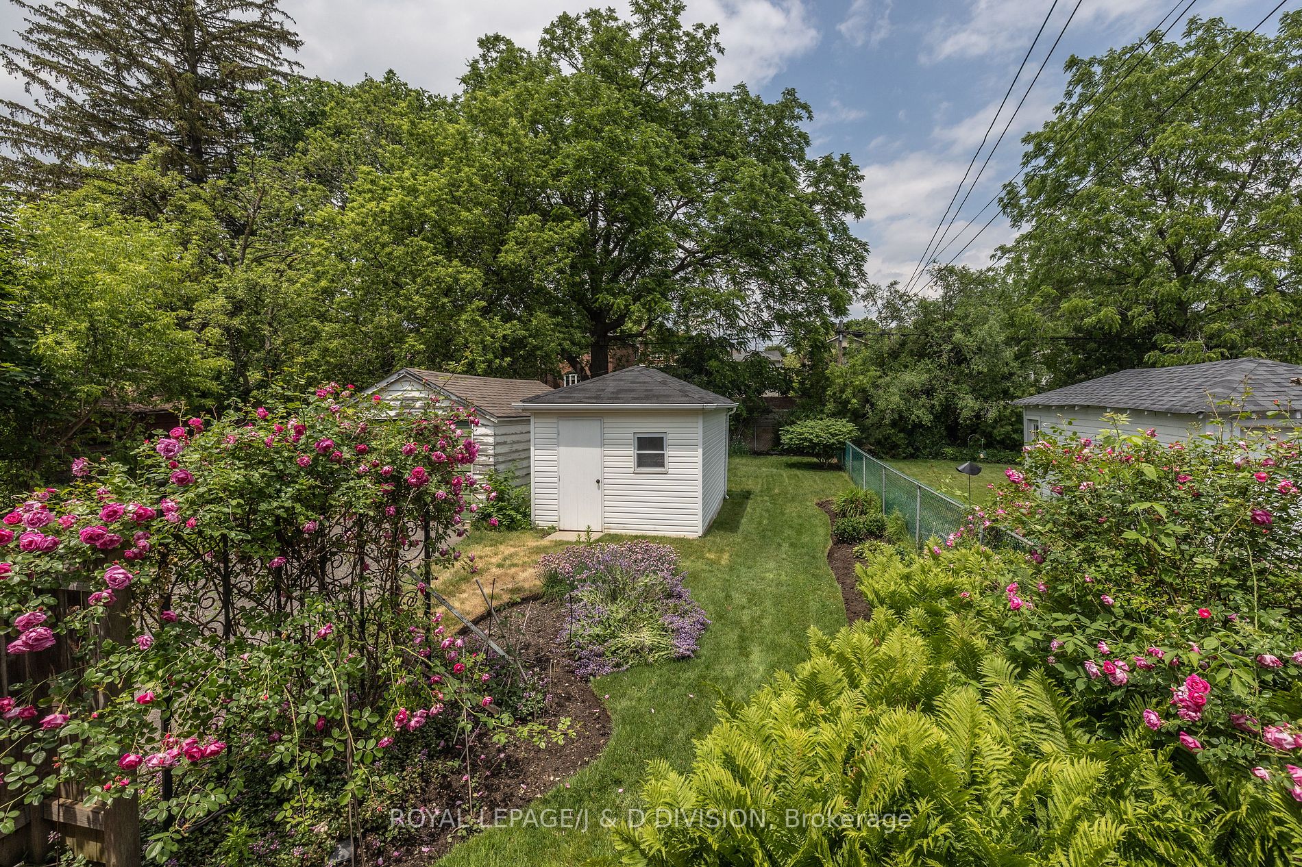 280 Fairlawn Avenue