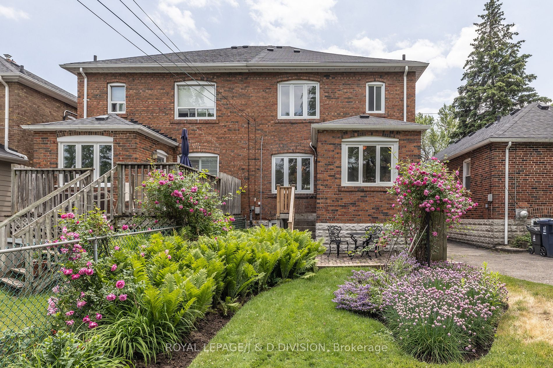 280 Fairlawn Avenue