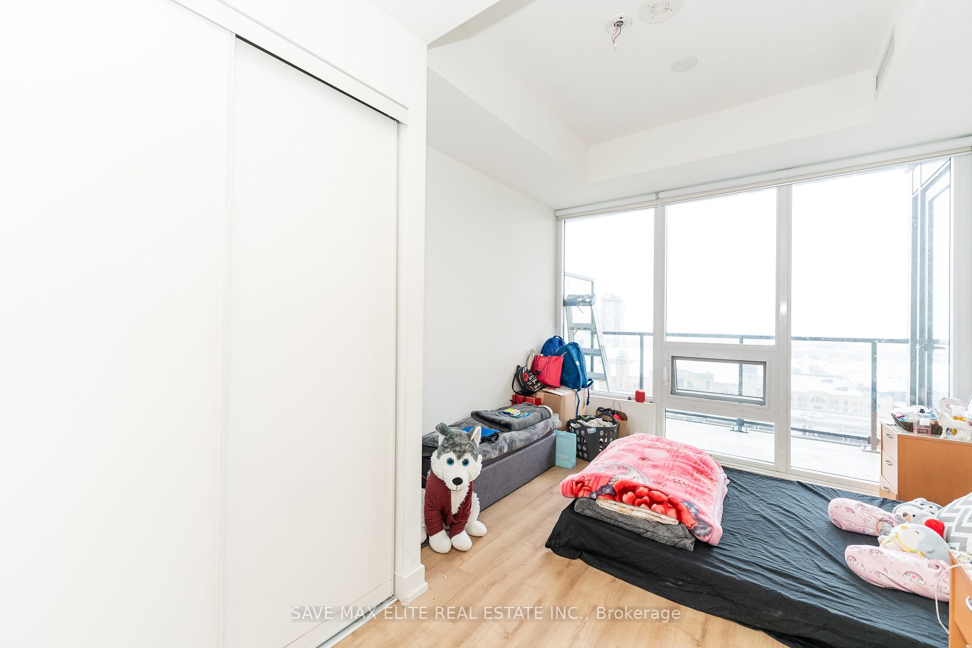 135 East Liberty St, #1202