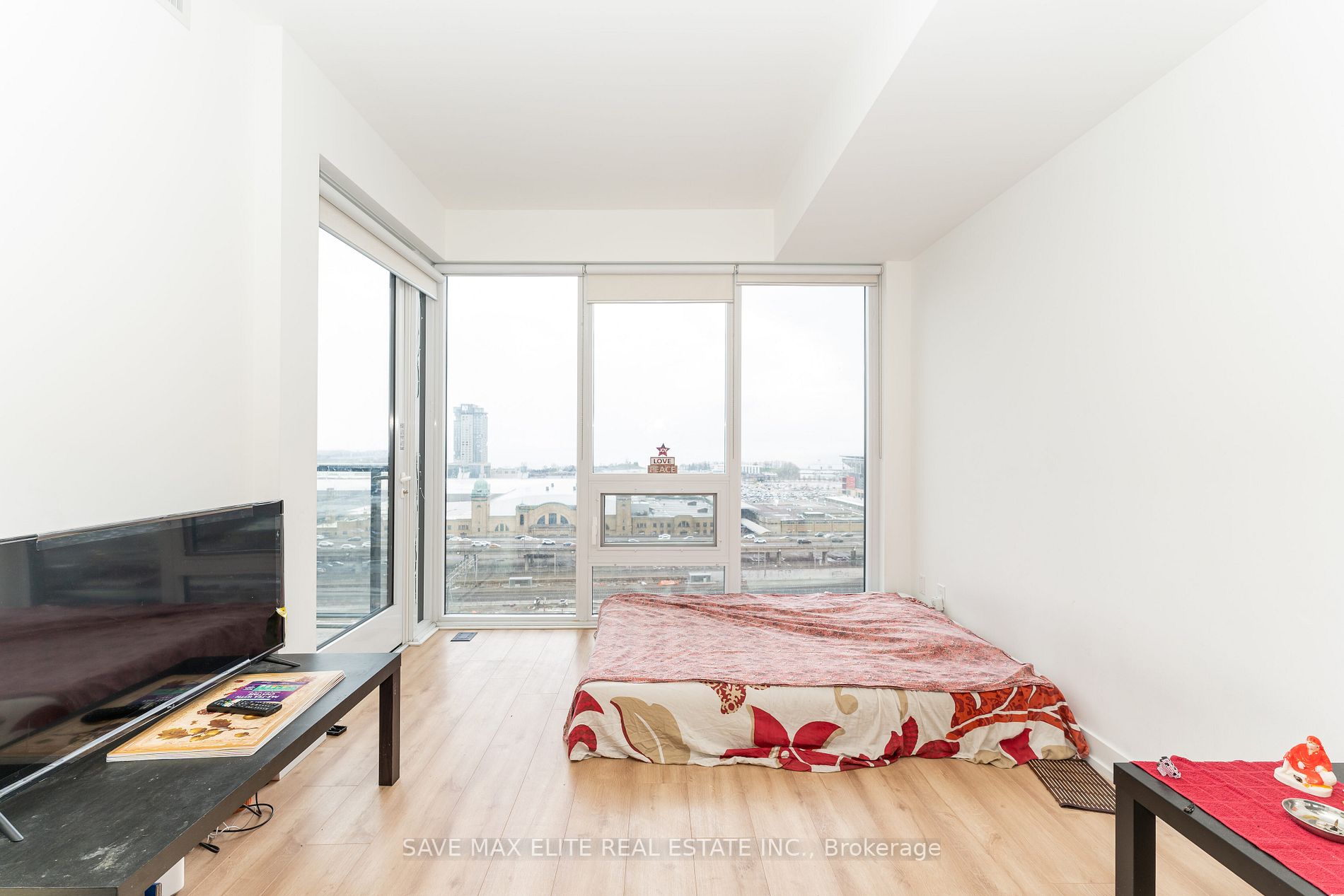 135 East Liberty St, #1202