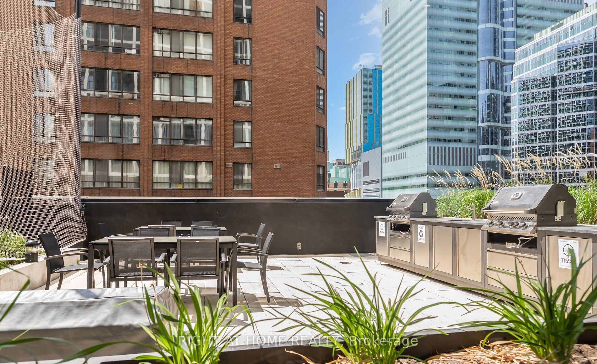 20 Edward St, #1520