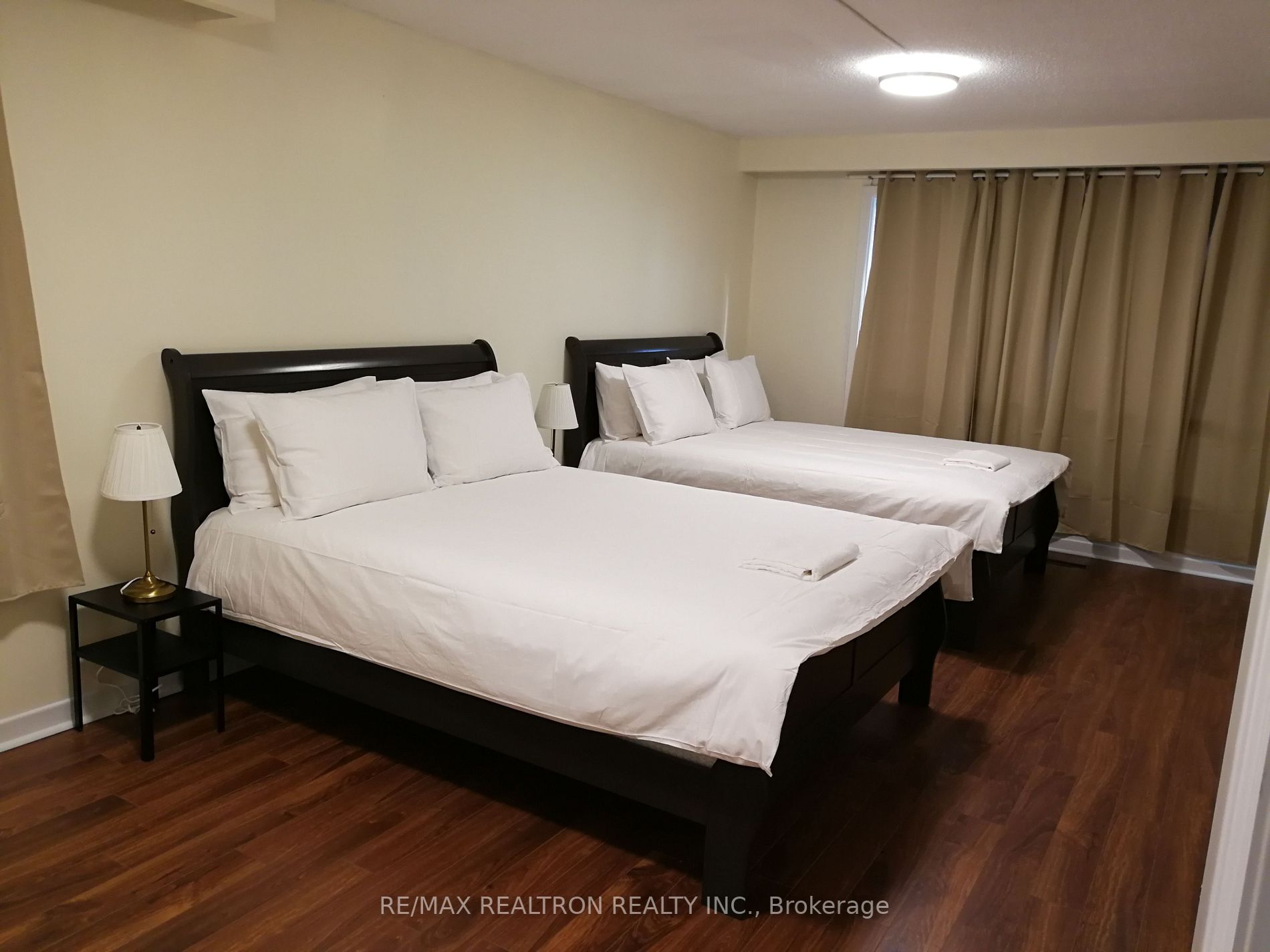 290 Sheppard Ave W