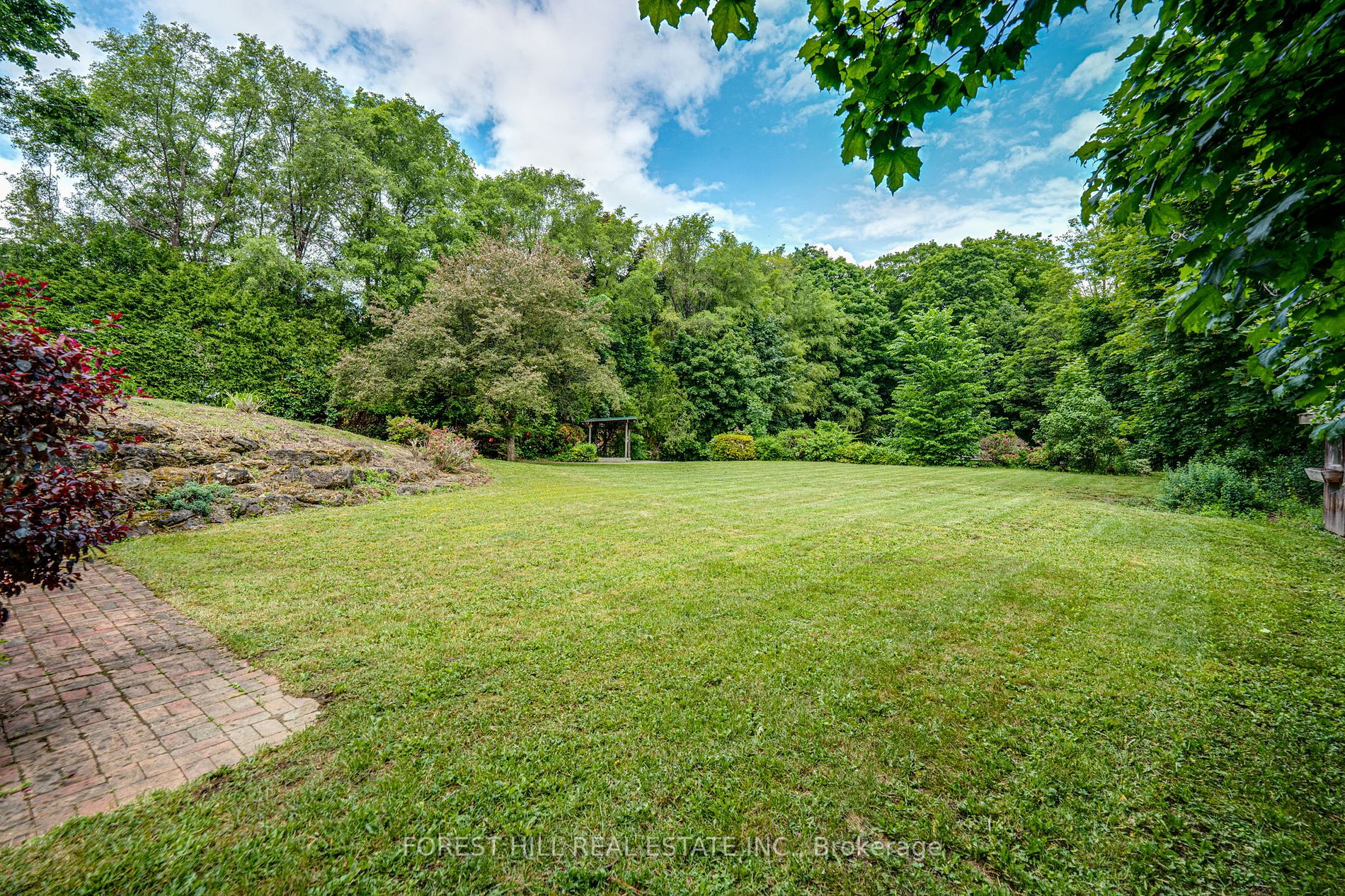 168 Sandringham Drive