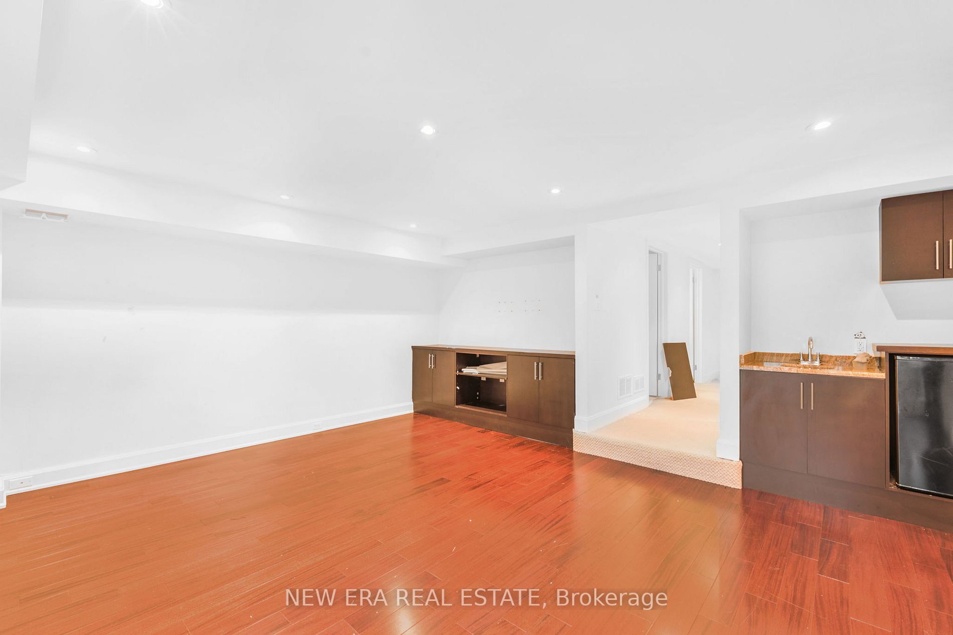 313 Glen Rd
