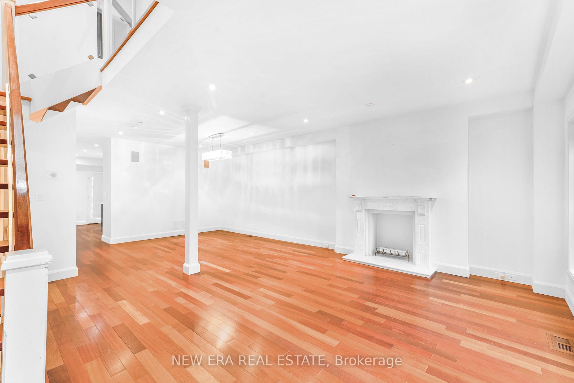 313 Glen Rd