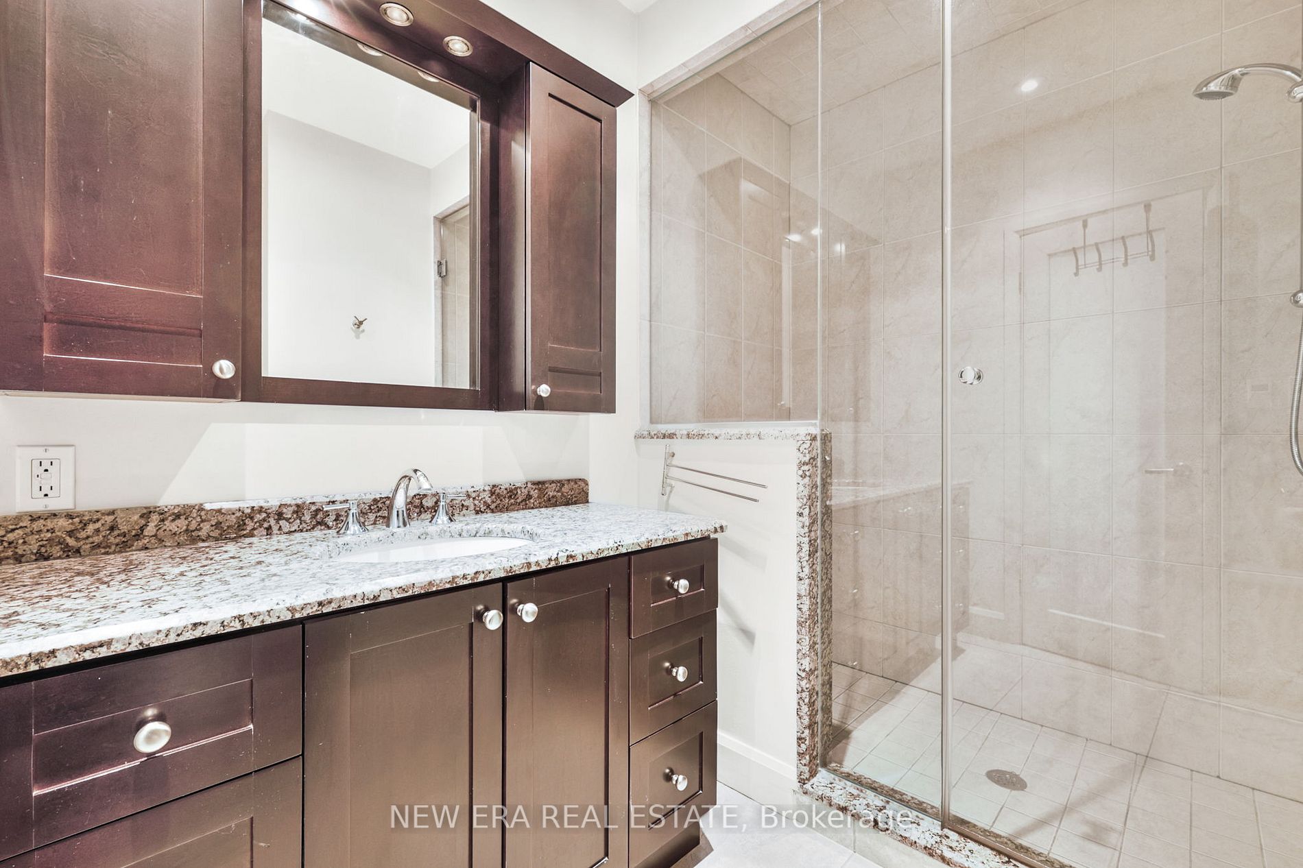 313 Glen Rd