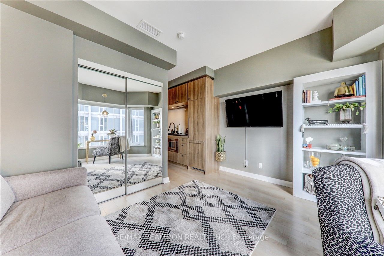 155 Yorkville Ave, ##3112
