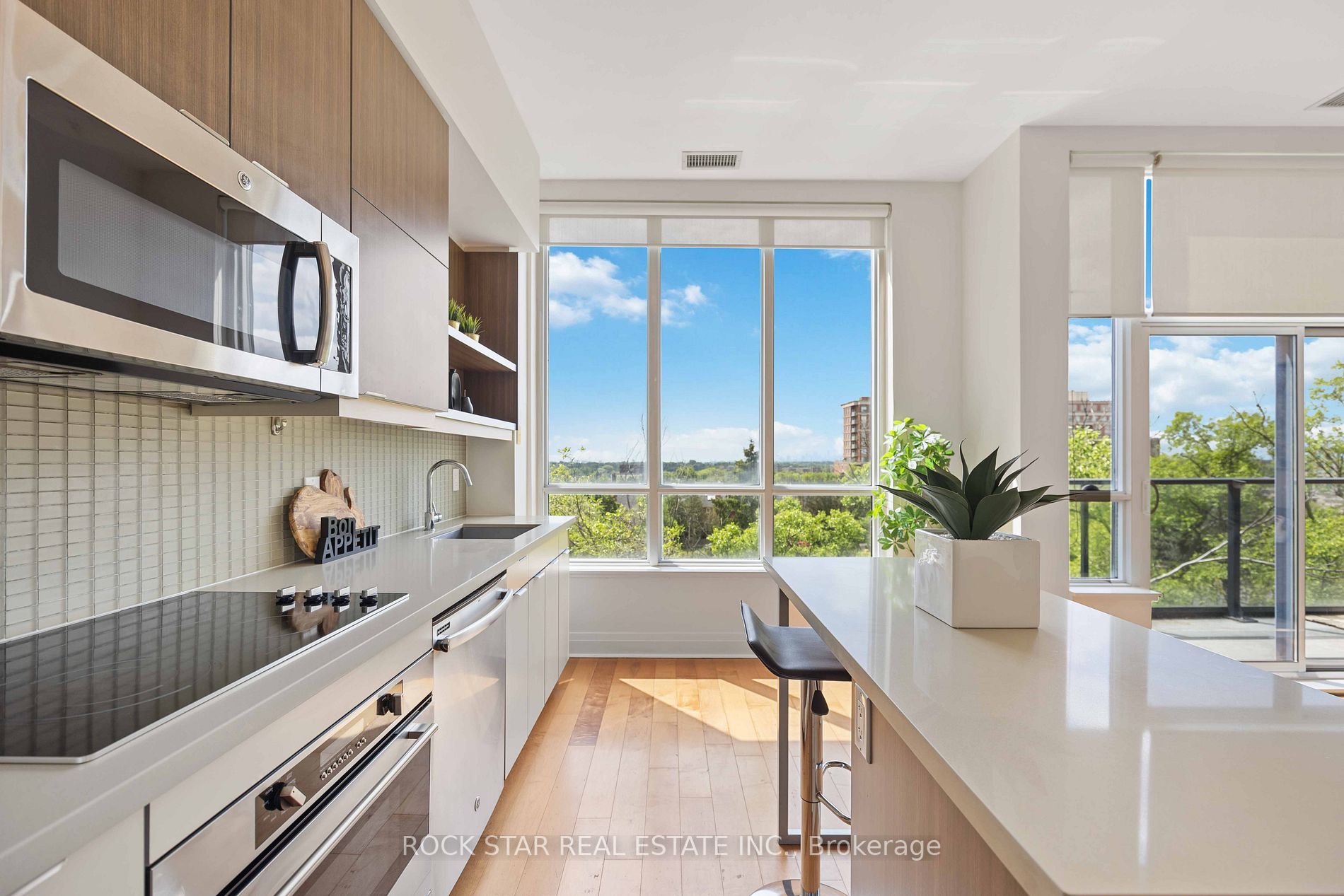 399 Spring Garden Ave, #709