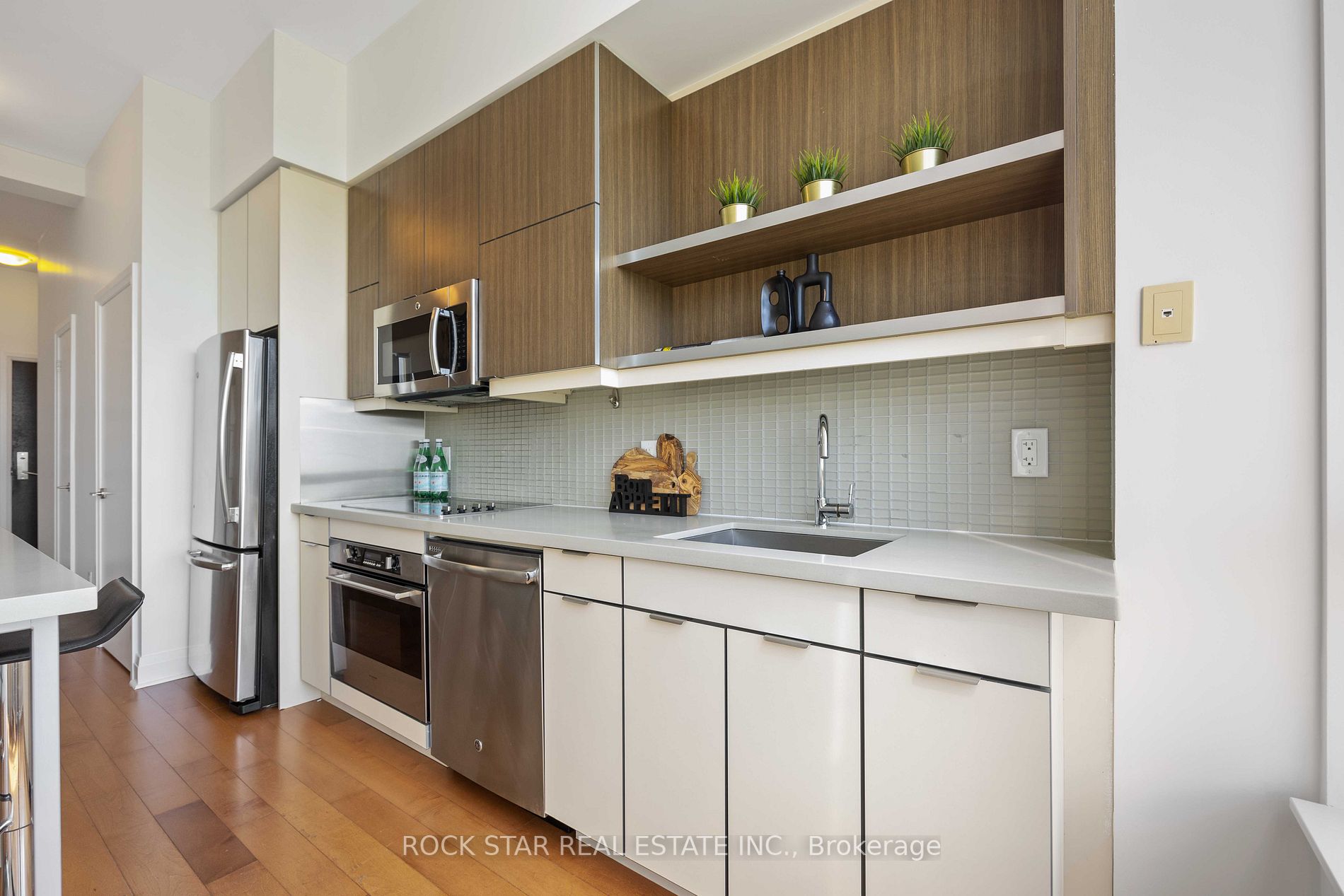 399 Spring Garden Ave, #709