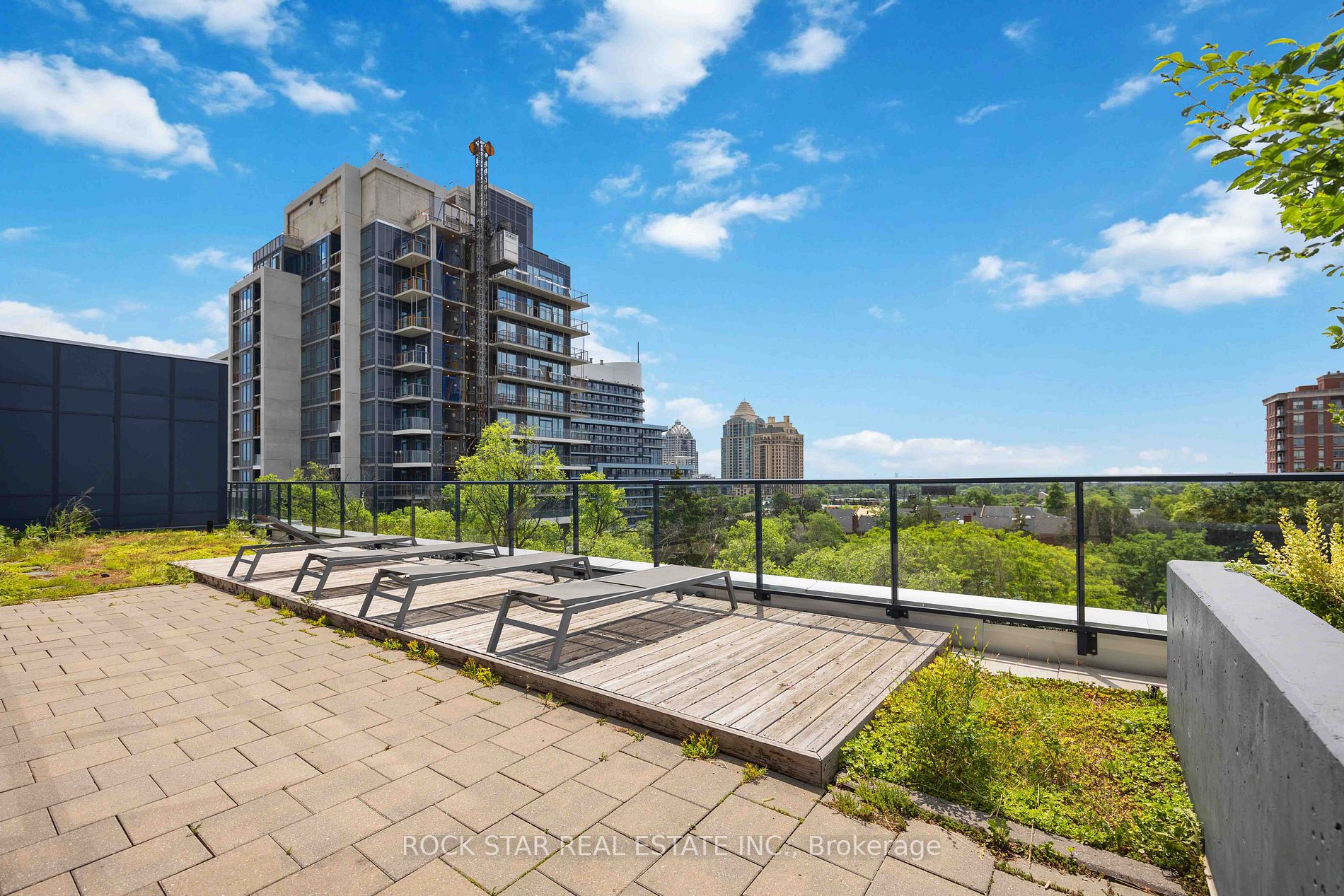 399 Spring Garden Ave, #709