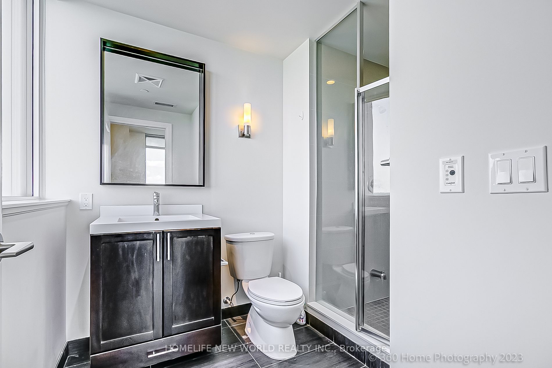 18 Graydon Hall Dr, #1103