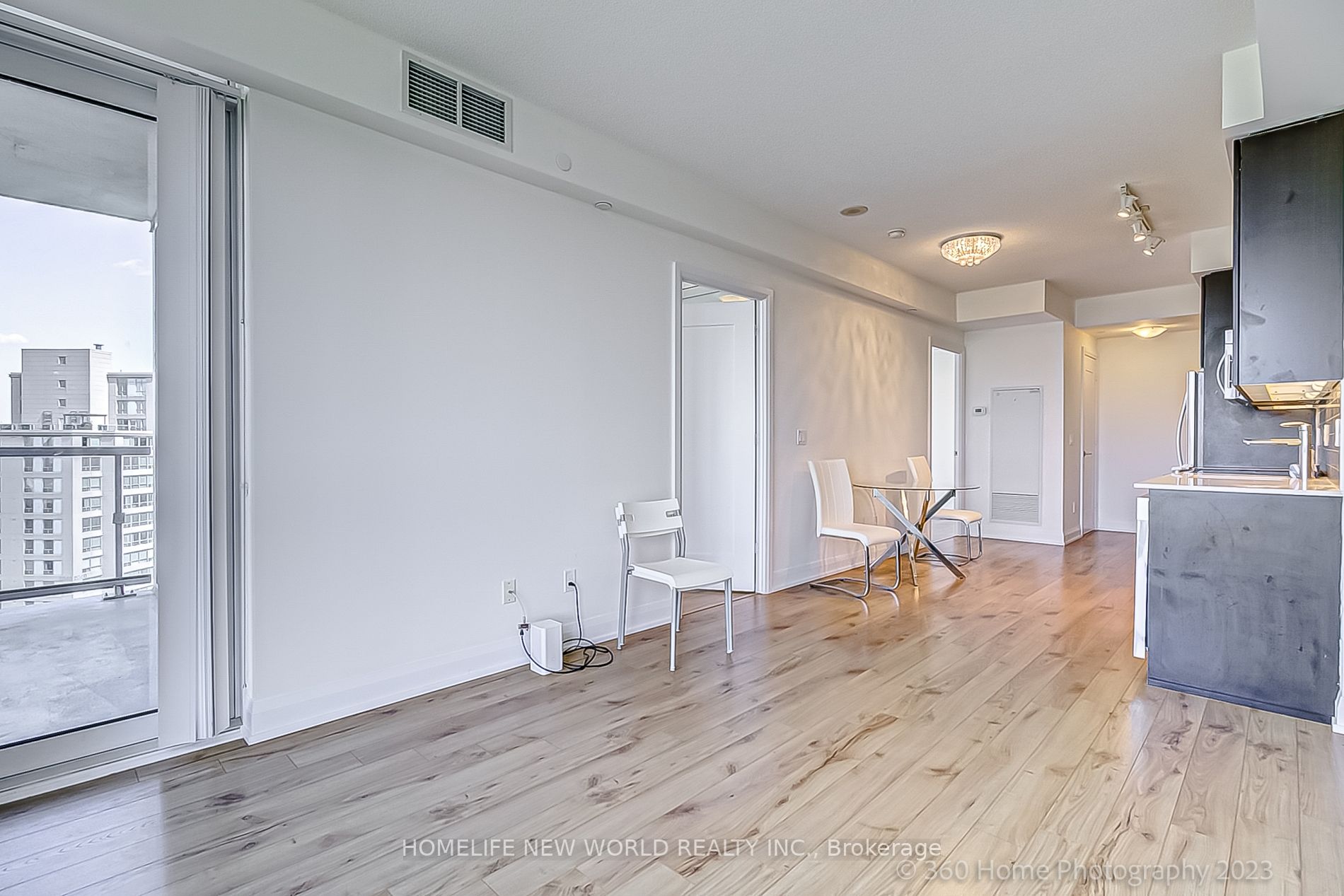 18 Graydon Hall Dr, #1103