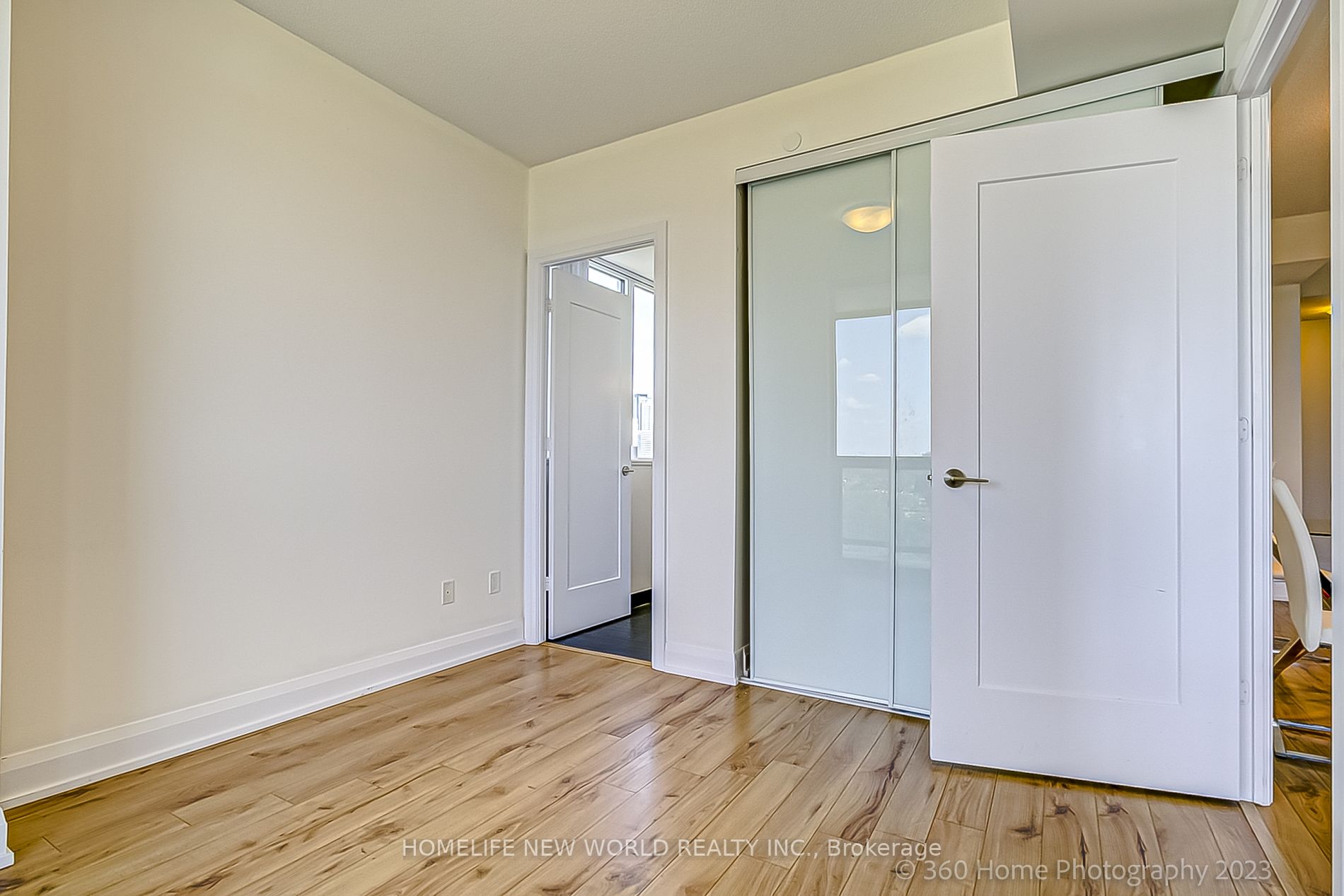 18 Graydon Hall Dr, #1103