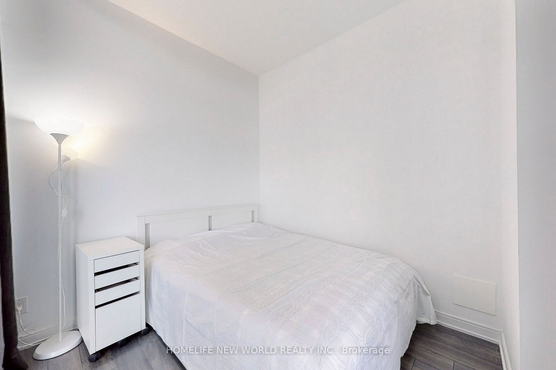 42 Charles St E, #2908