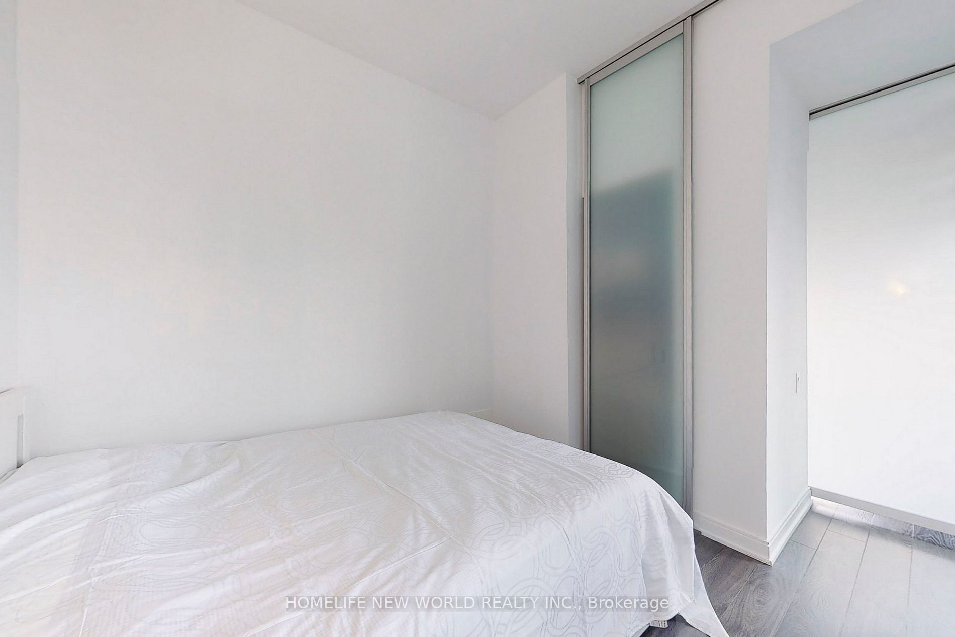 42 Charles St E, #2908