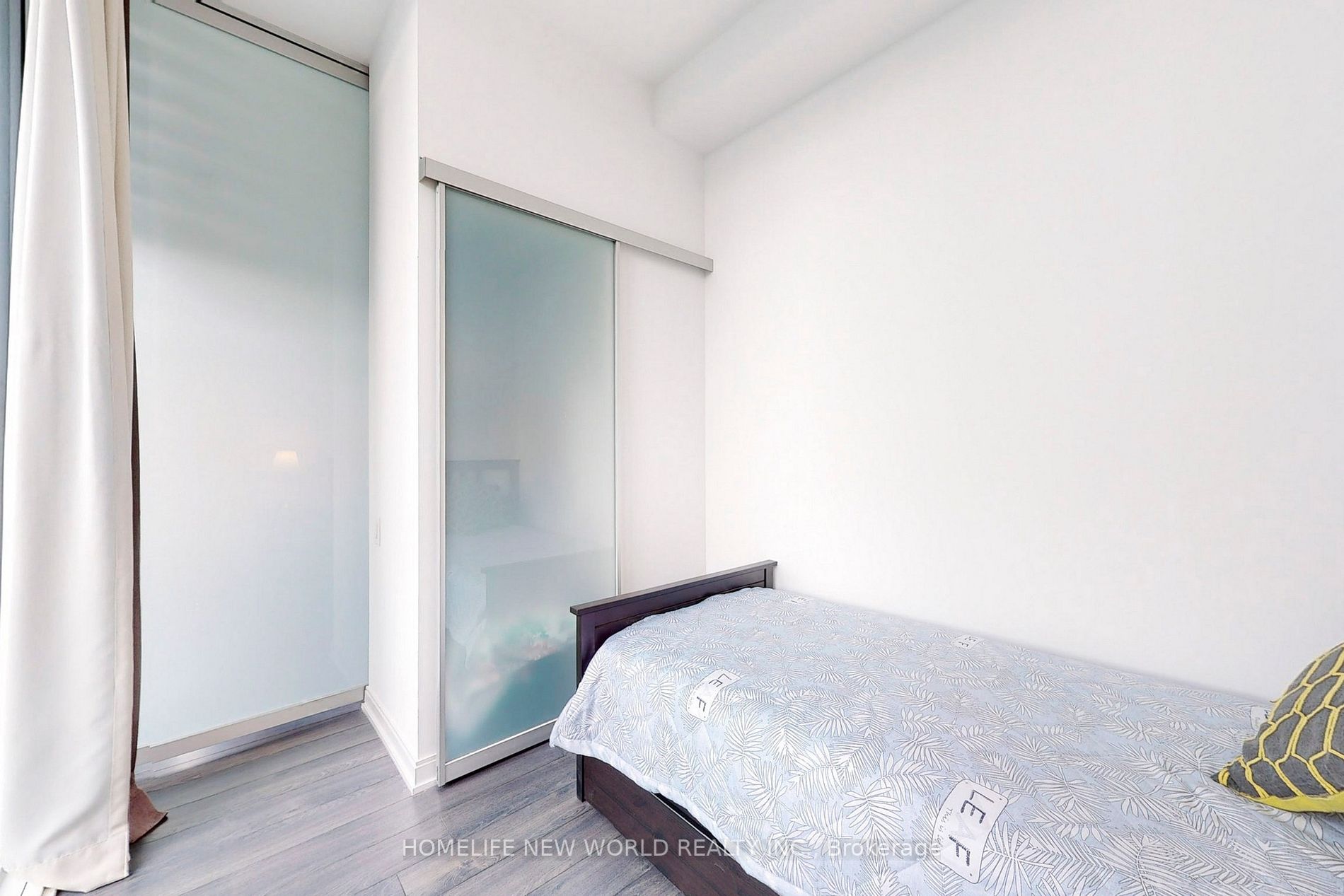 42 Charles St E, #2908