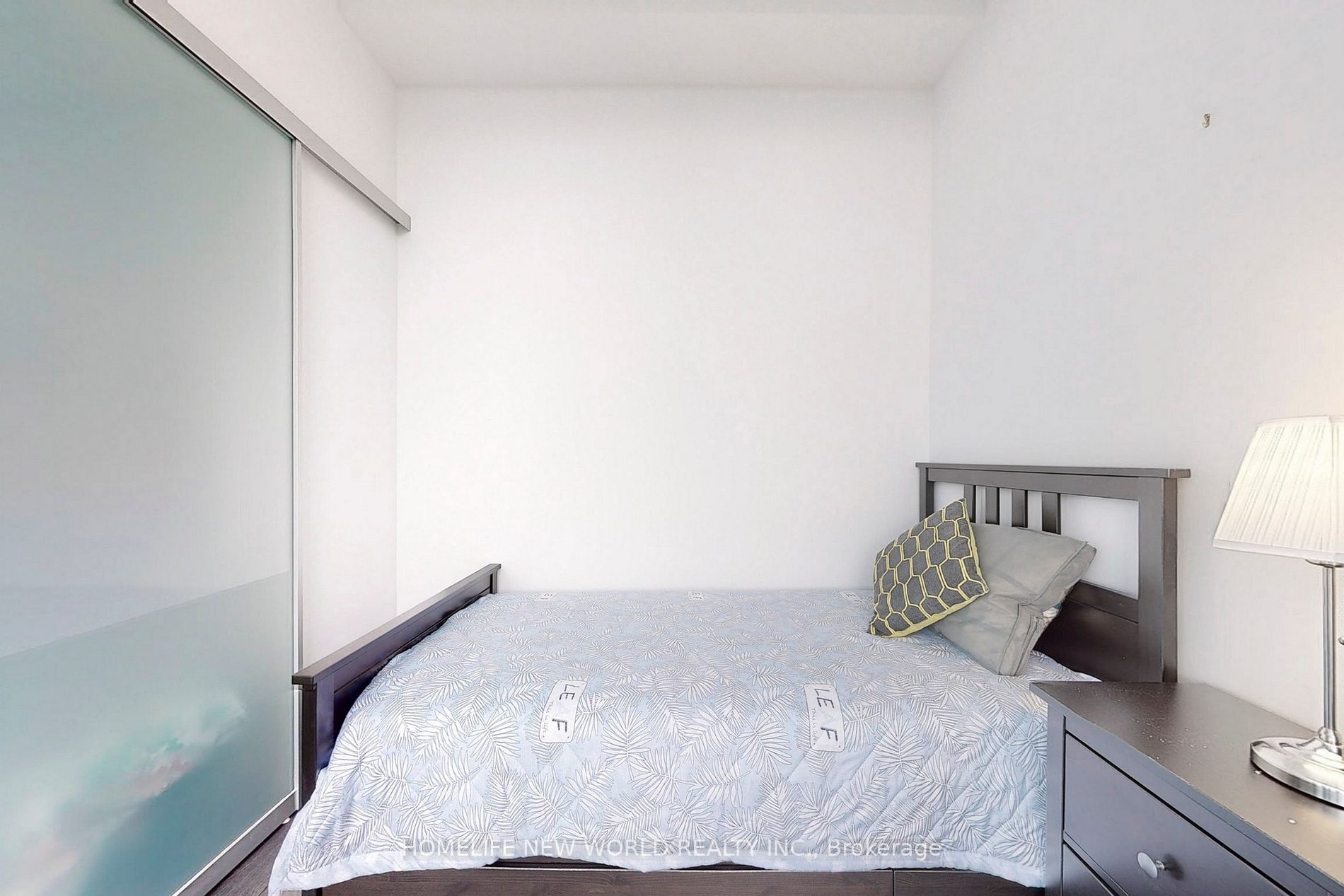 42 Charles St E, #2908