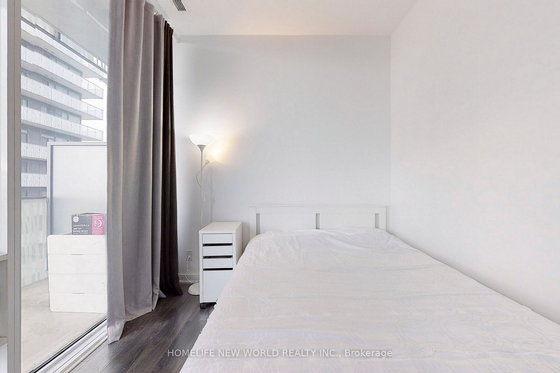 42 Charles St E, #2908