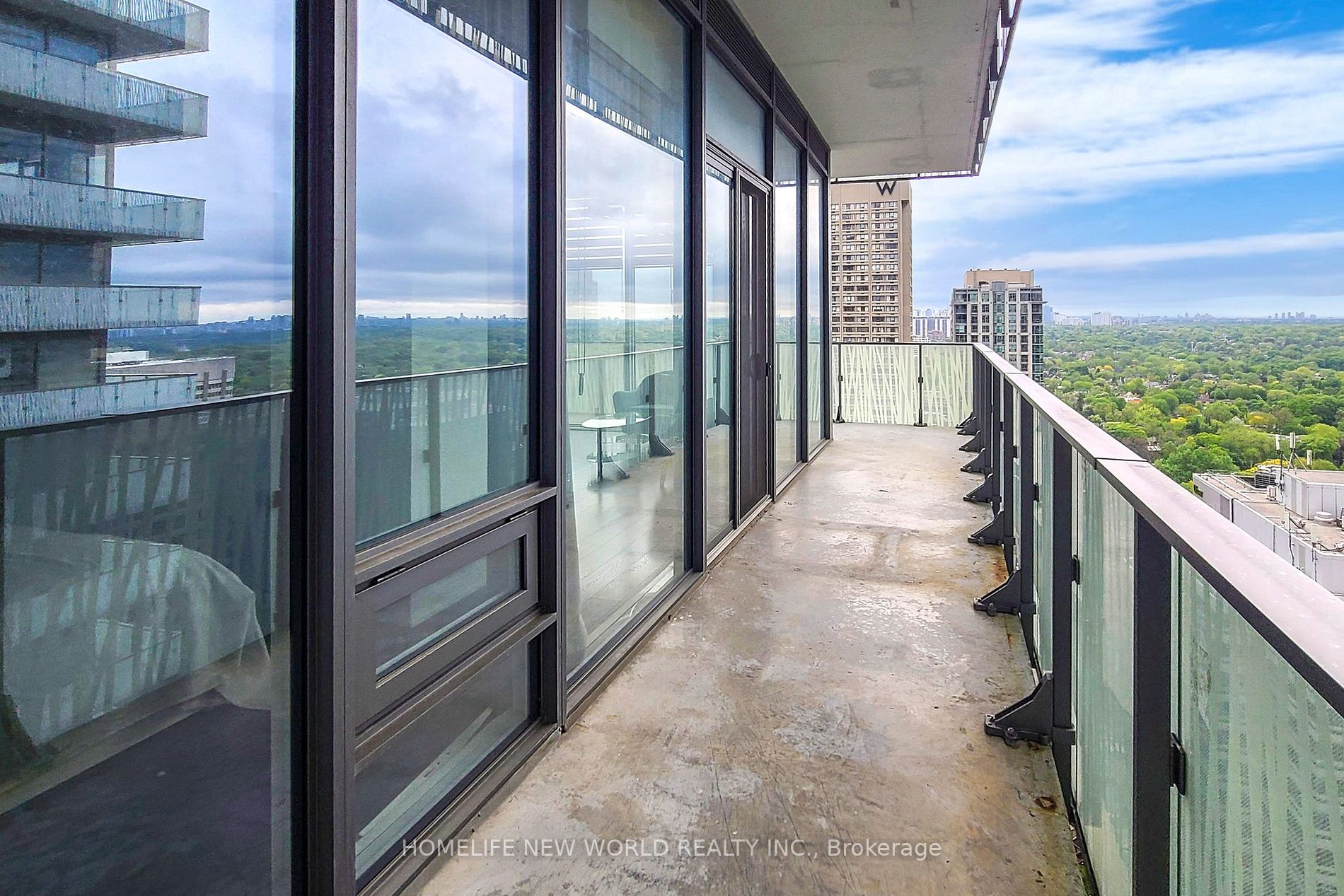42 Charles St E, #2908