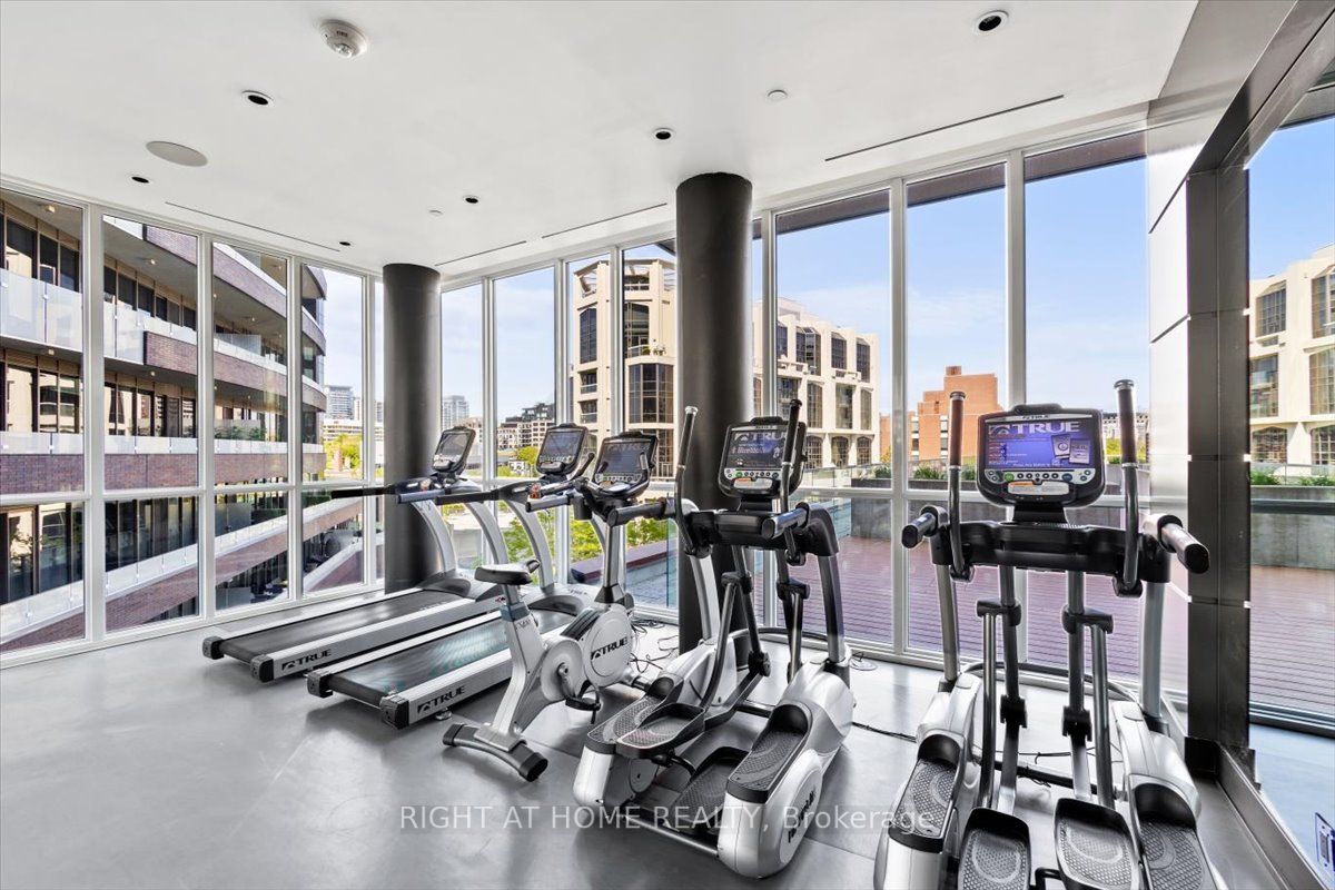 32 Davenport Road, #304