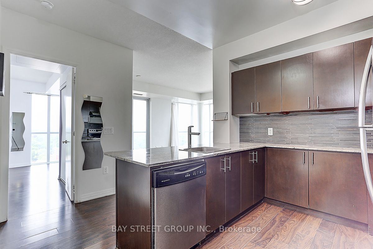25 Cole St, #1603