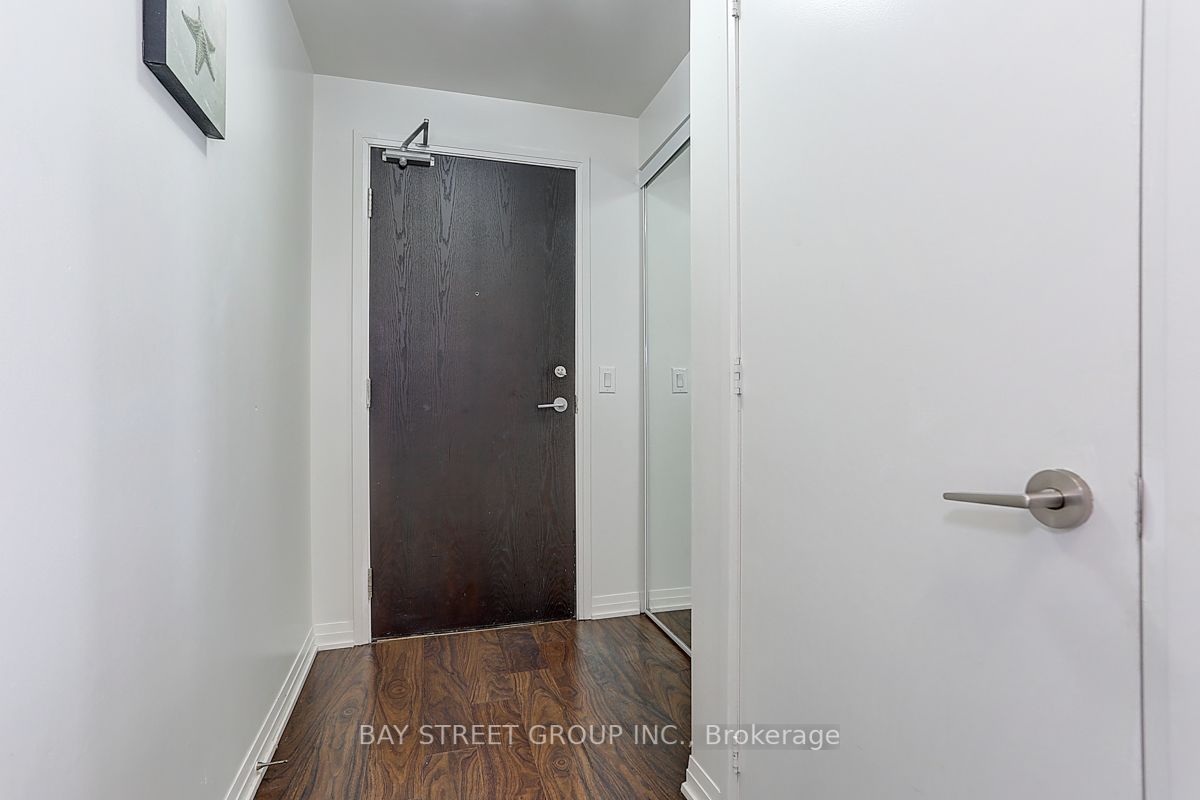 25 Cole St, #1603