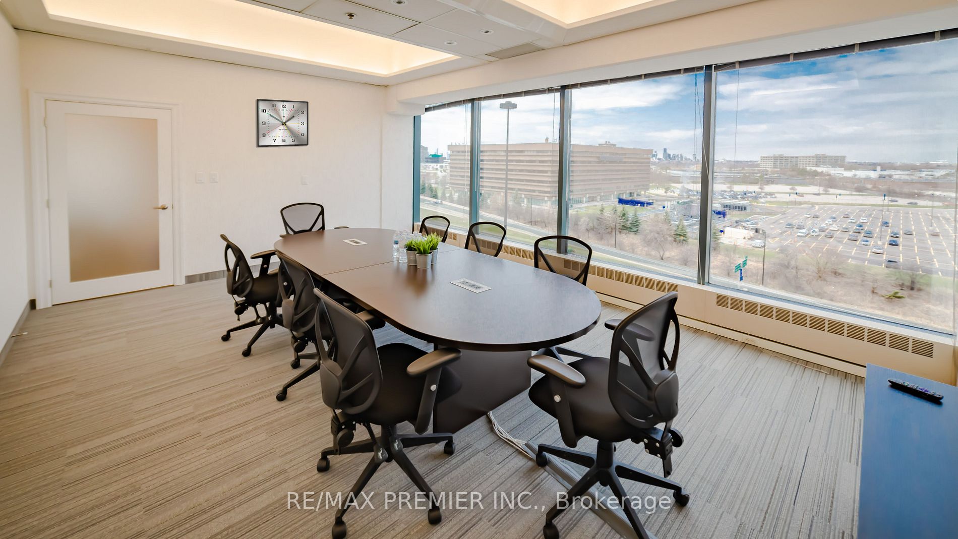 1 Concord Gate, #702-U
