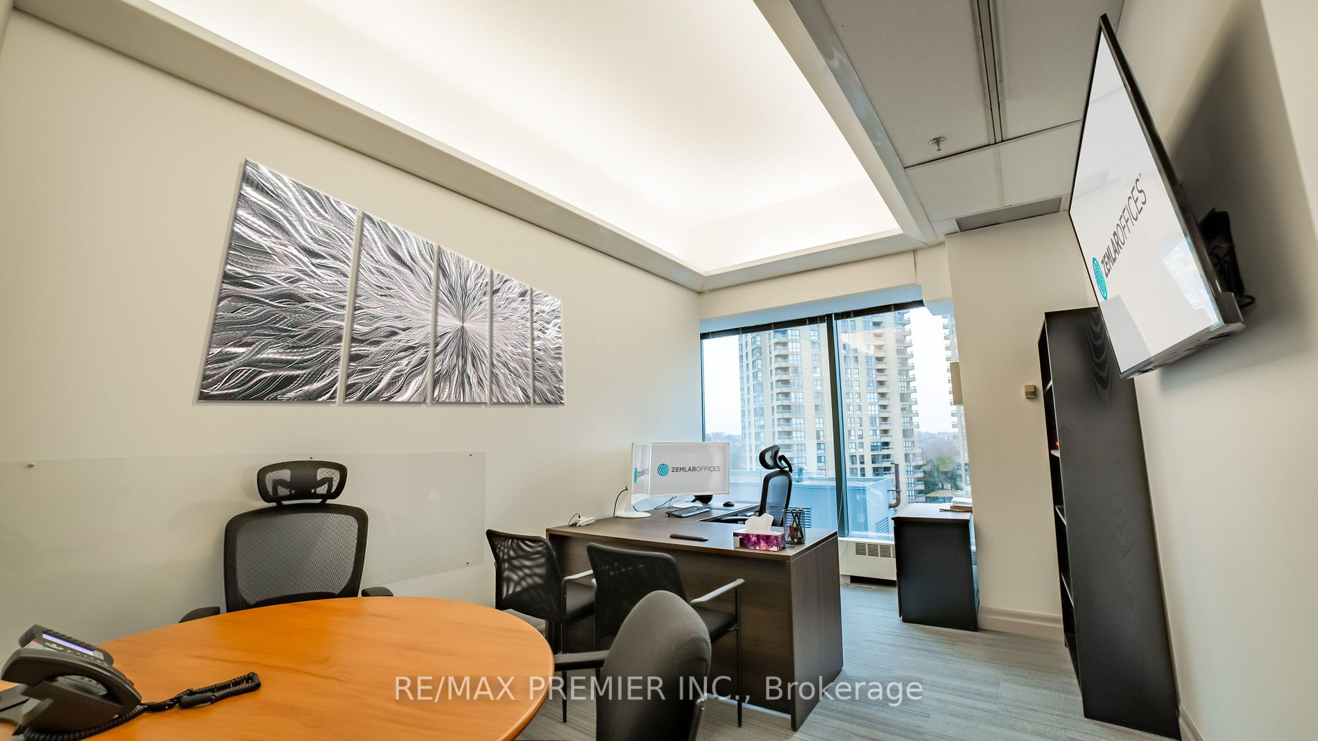 1 Concord Gate, #702-U