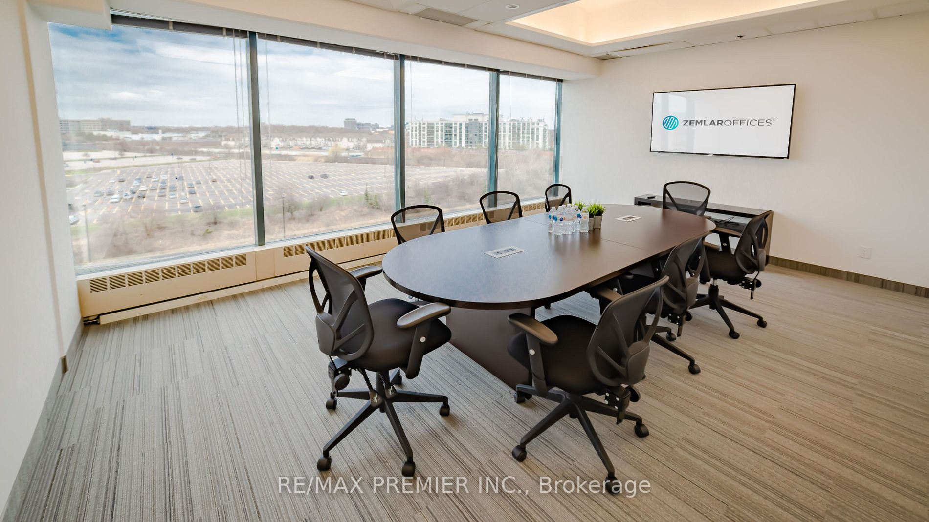 1 Concord Gate, #702-U