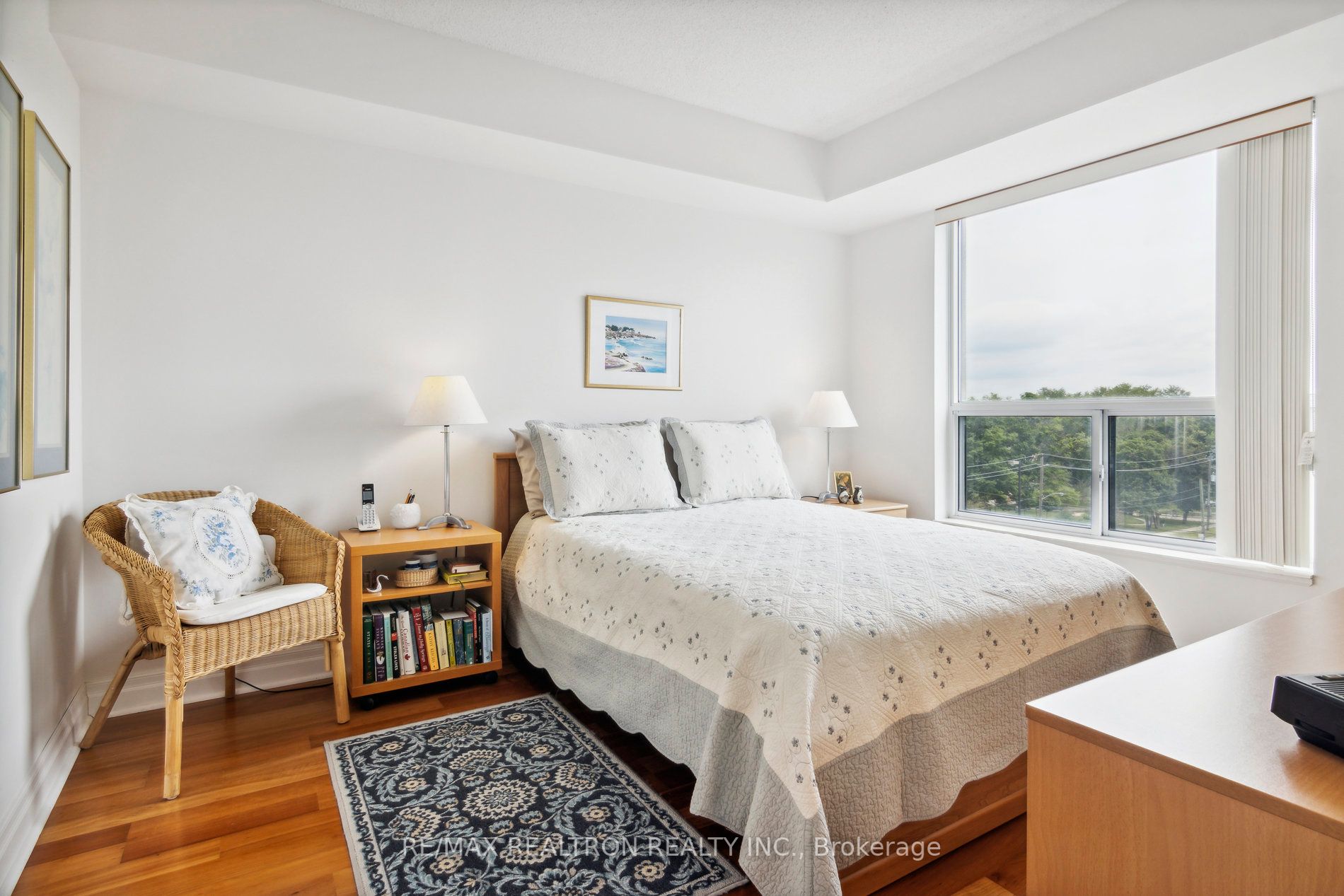 188 Doris Ave, #608