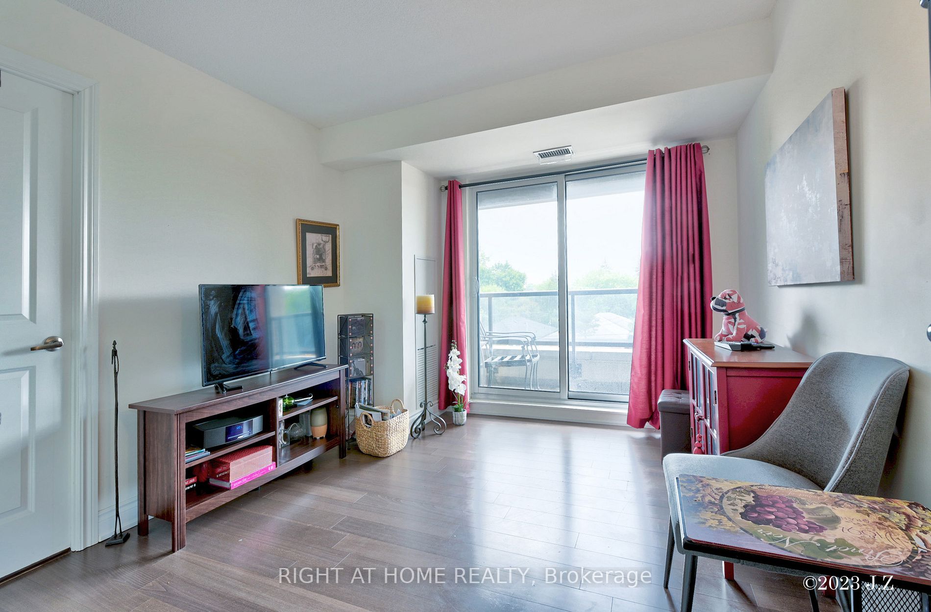 760 Sheppard Avenue W #312