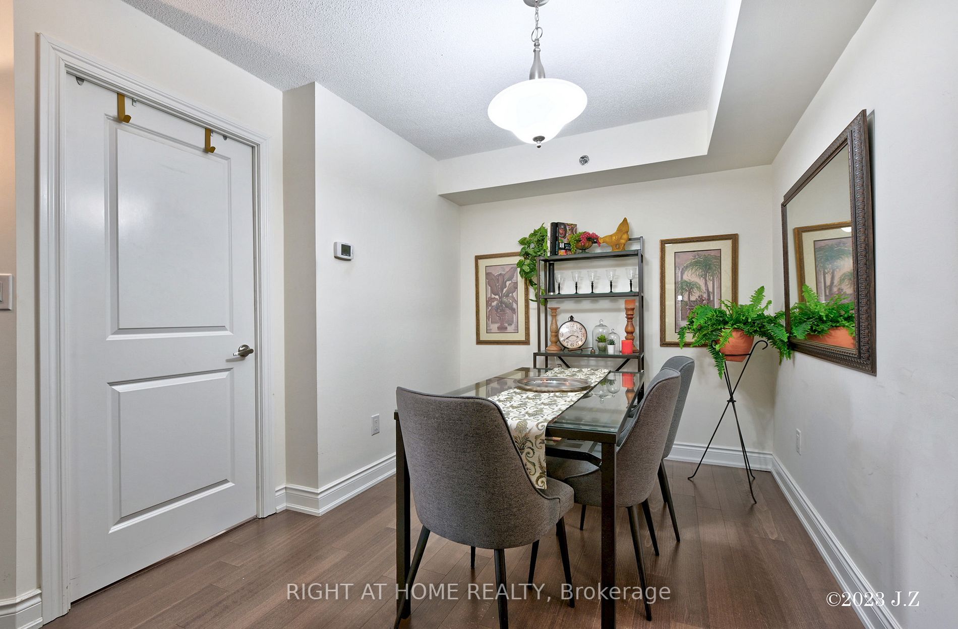 760 Sheppard Avenue W #312