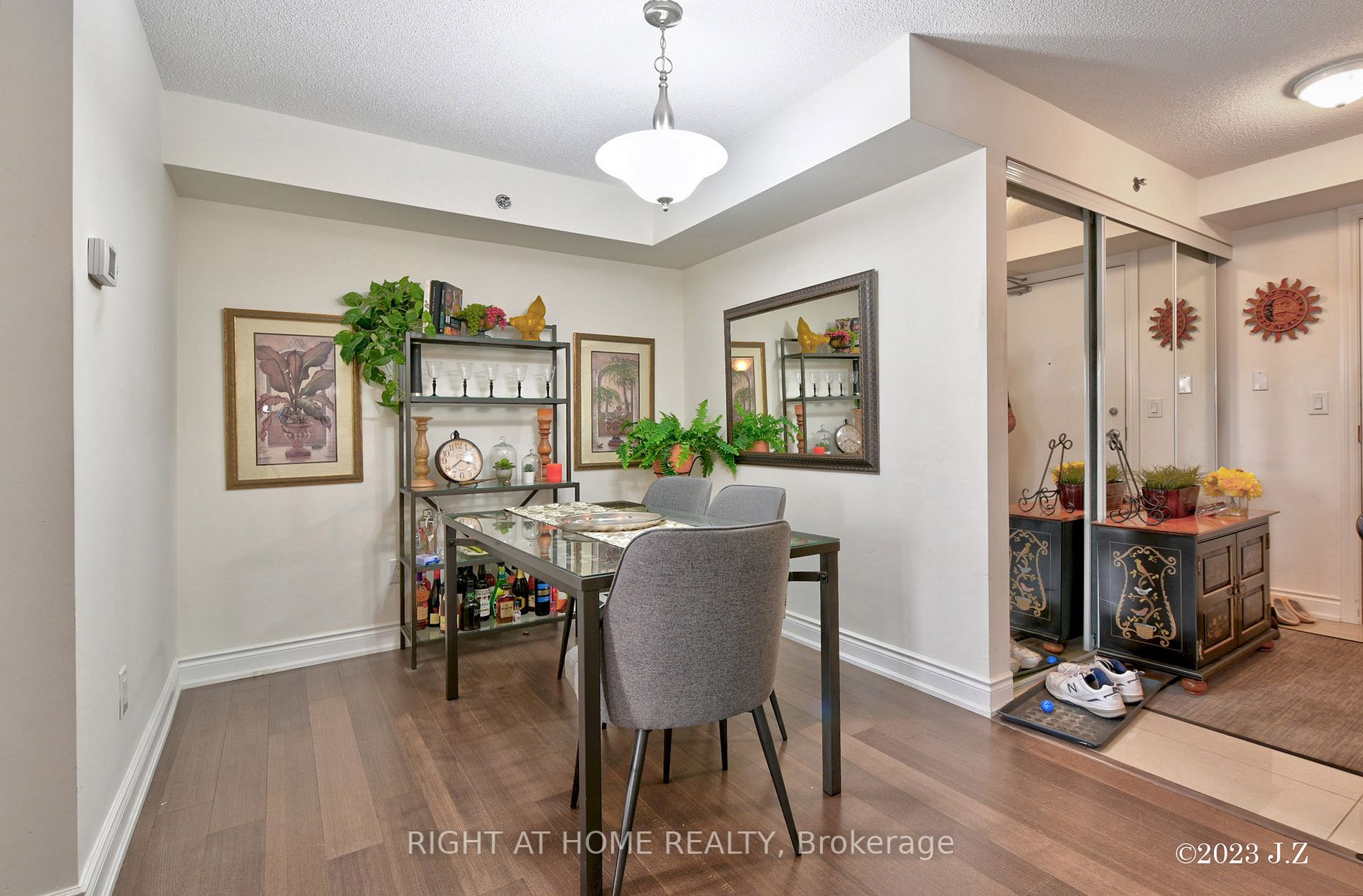 760 Sheppard Avenue W #312