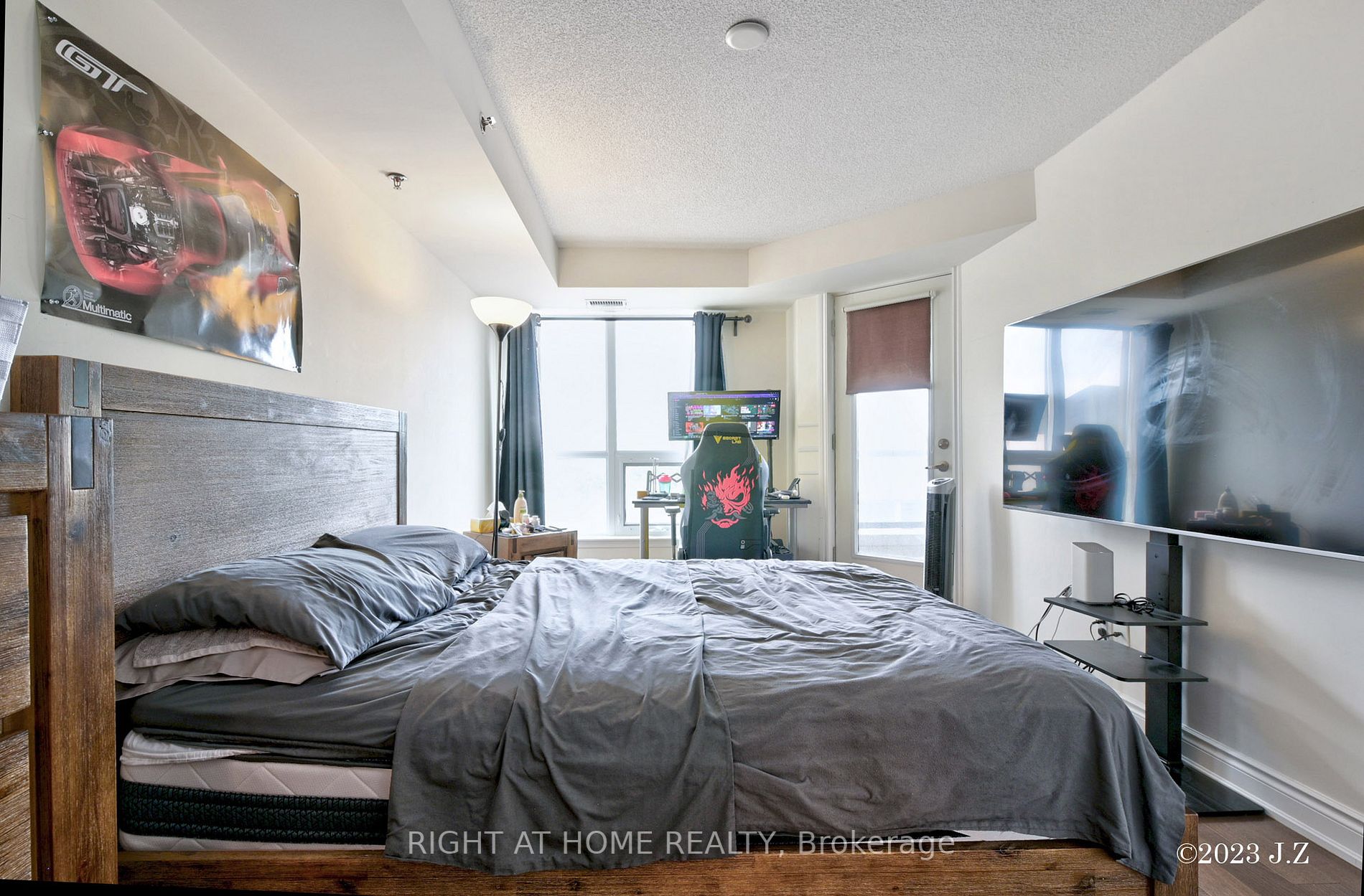 760 Sheppard Avenue W #312