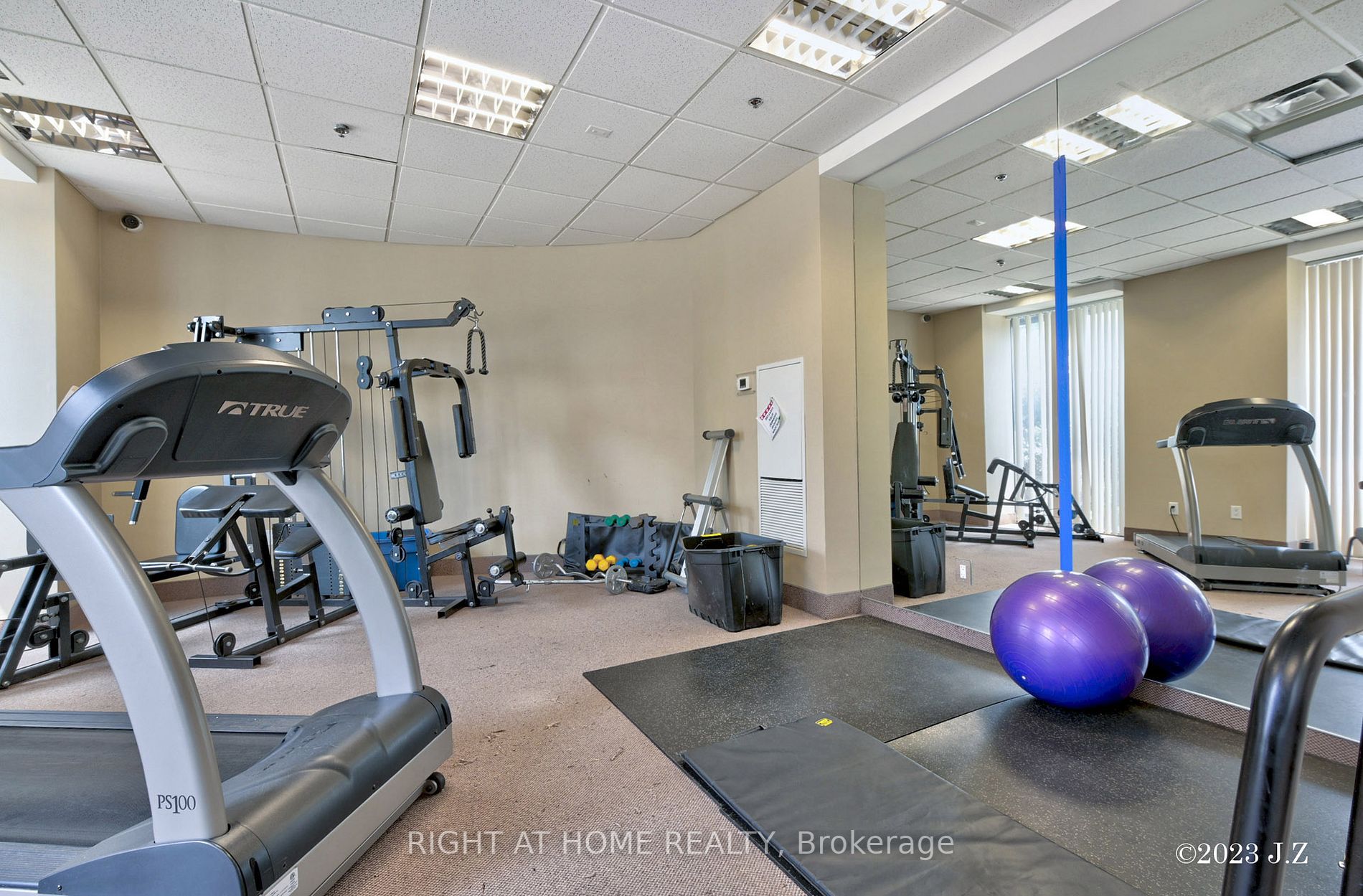 760 Sheppard Avenue W #312