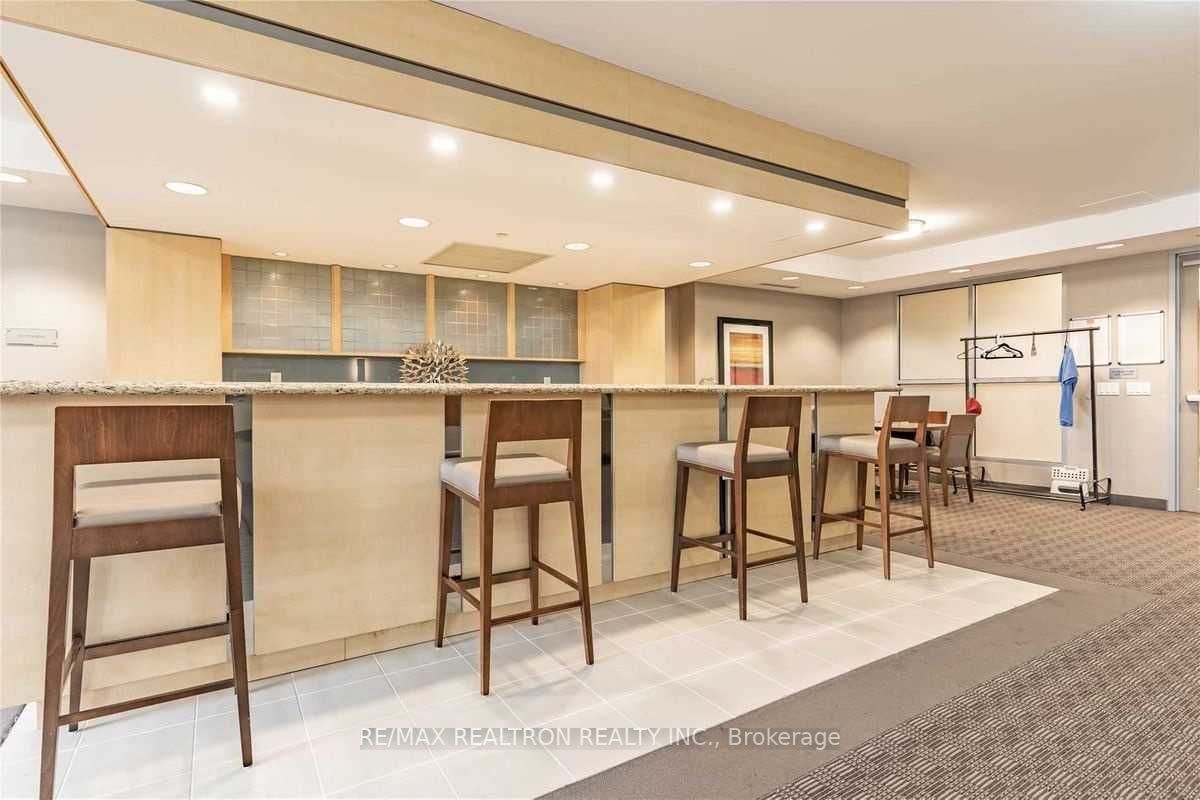 4968 Yonge St, #Ph203