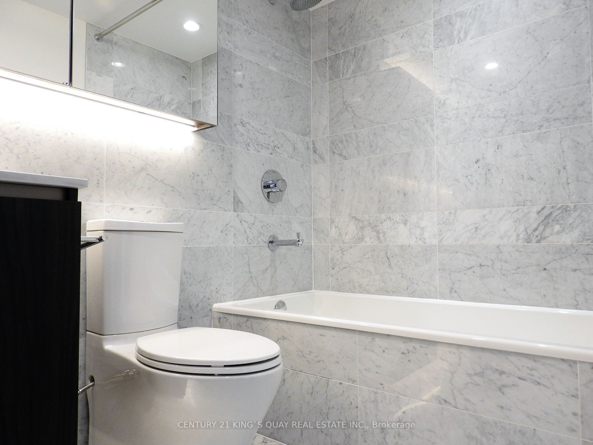 17 Bathurst St, #3007