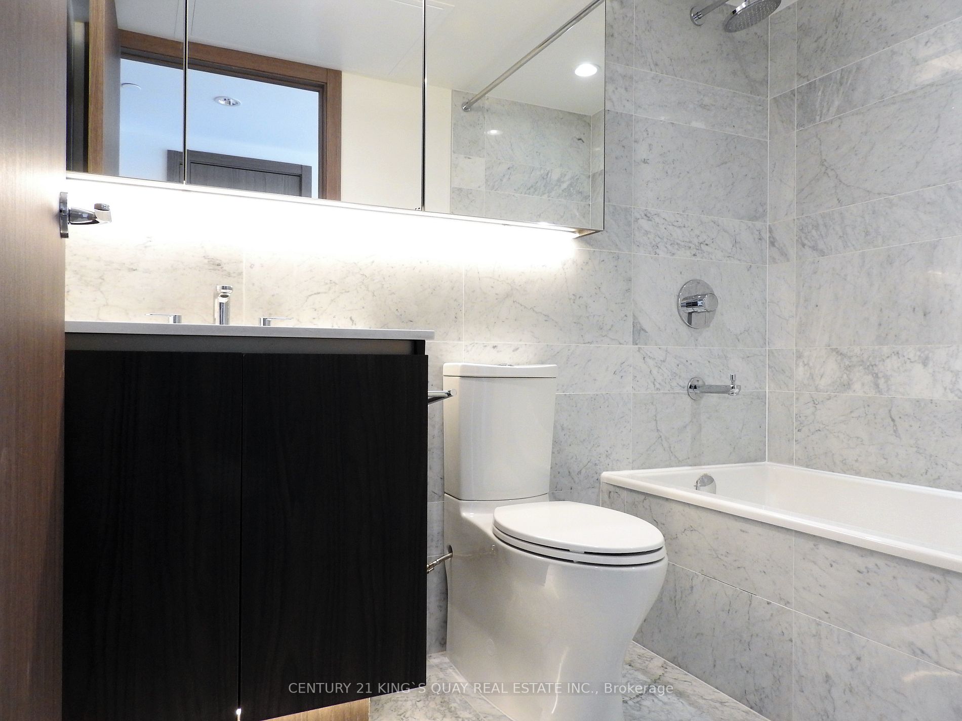 17 Bathurst St, #3007